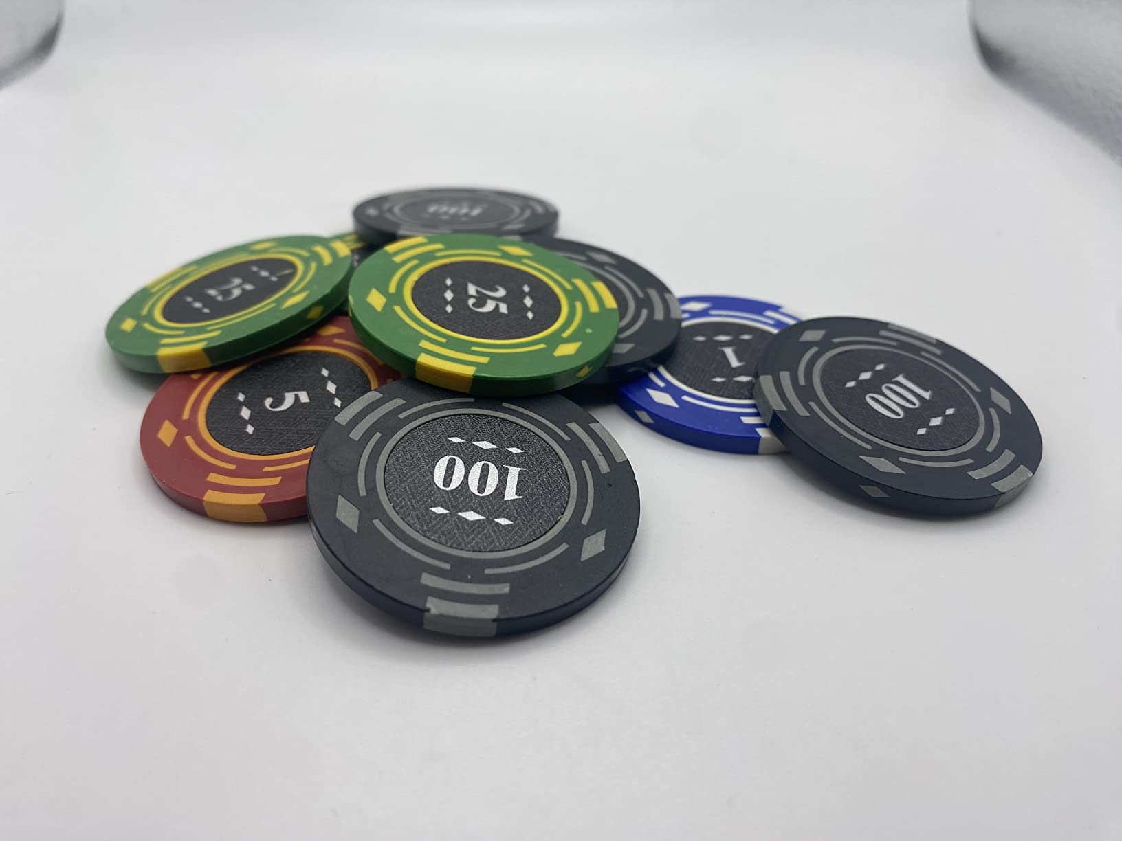 Comie Clay Poker Chips, 400PCS 14 Gram Chip Set with Deluxe Travel Case, Numbered Chips, Poker for Texas Holden Blackjack Gambling customer photo 1