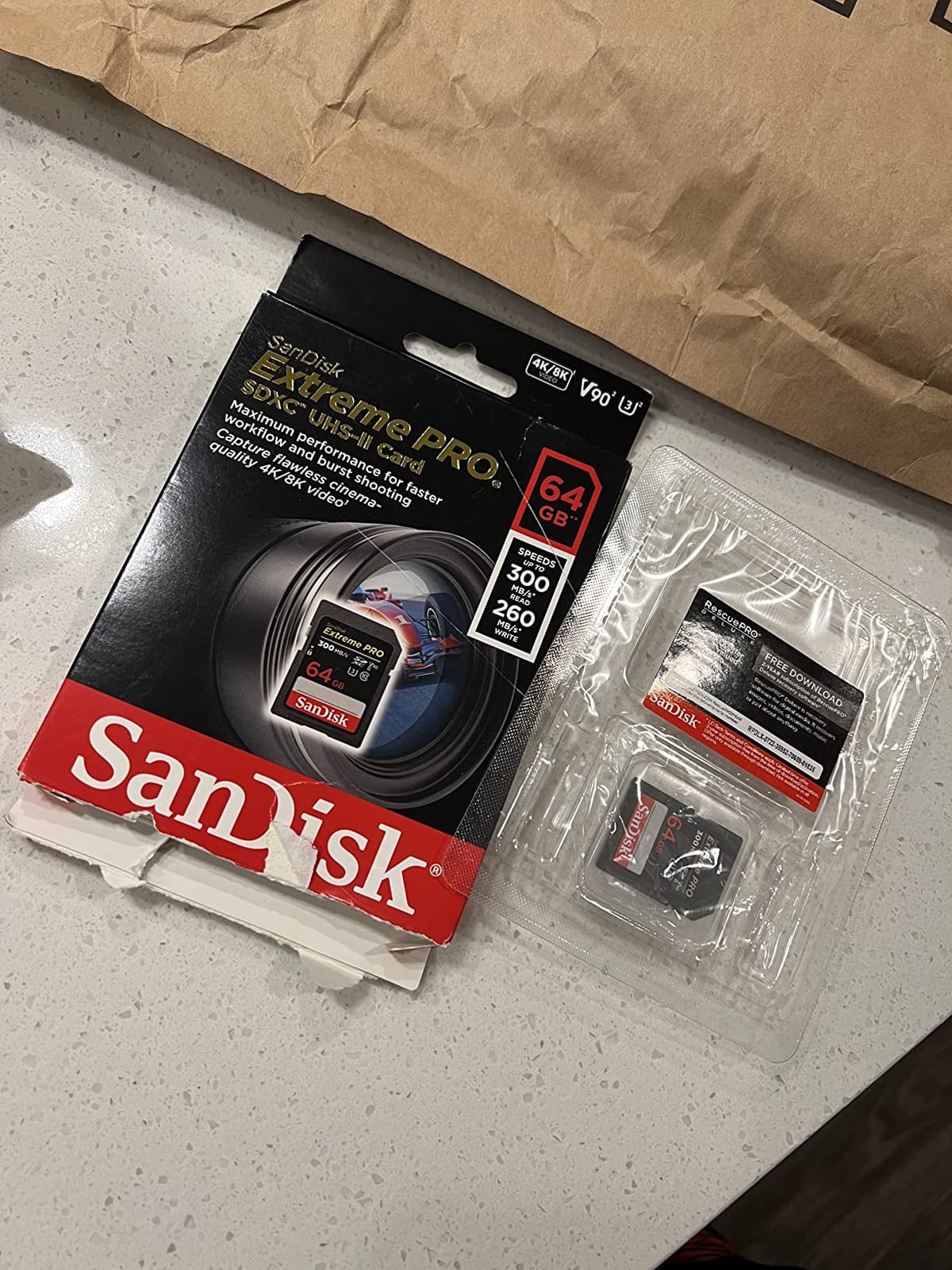 SanDisk 256GB Extreme PRO SDXC UHS-II Memory Card - C10, U3, V90, 8K, 4K customer photo 2