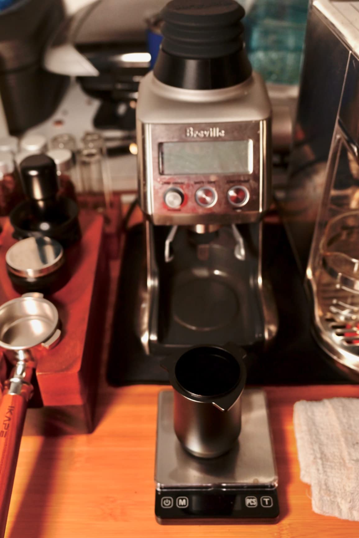 Single Dose Hopper with Silicone Bellows and Anti-Popcorning Weight | Compatible with Breville Smart Grinder Pro | Black customer photo 1