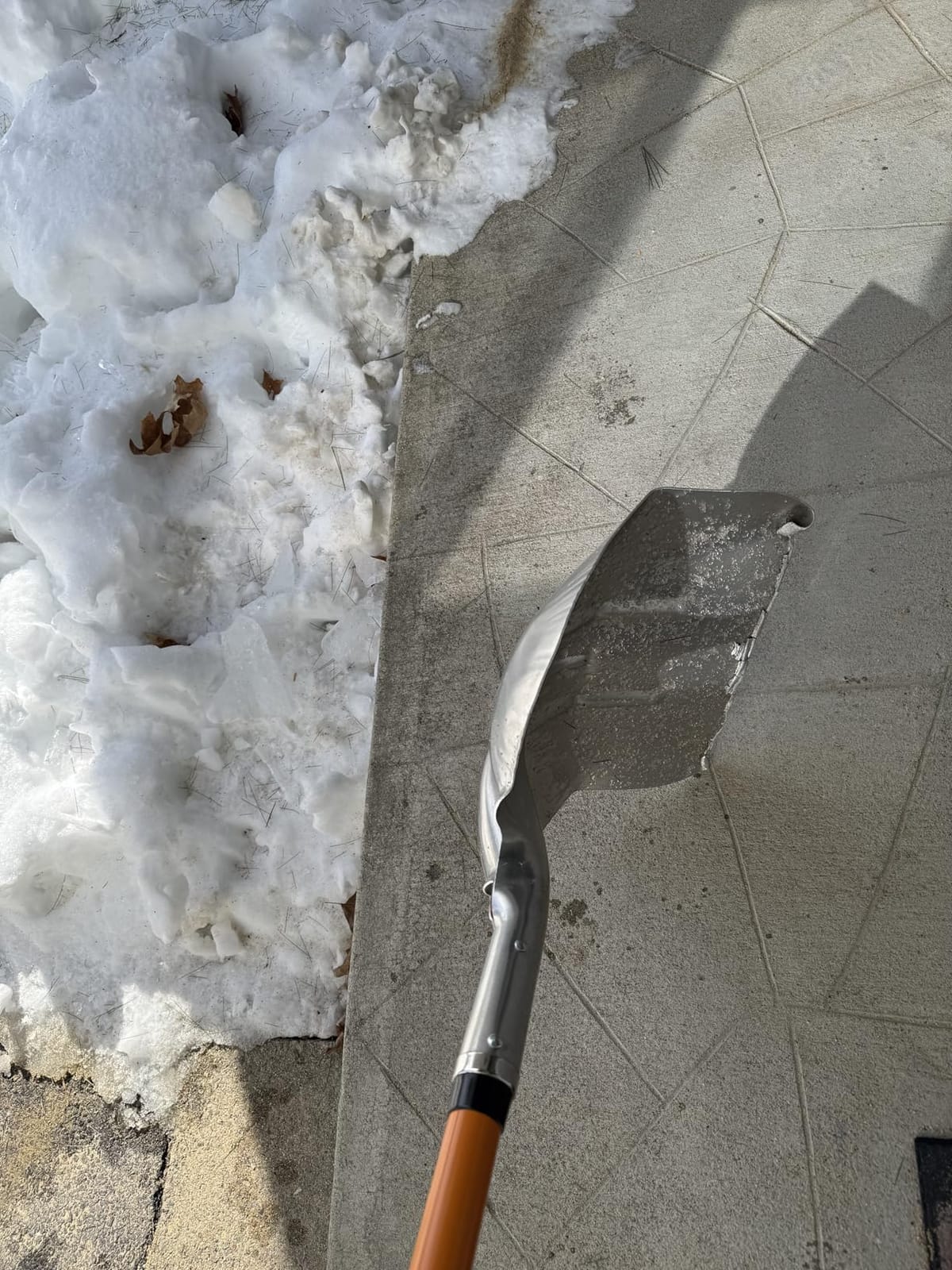Aluminum Snow Shovel with D Handle Metal Snow Shovel for Driveway 45Inches 3.7 Pounds customer photo 1