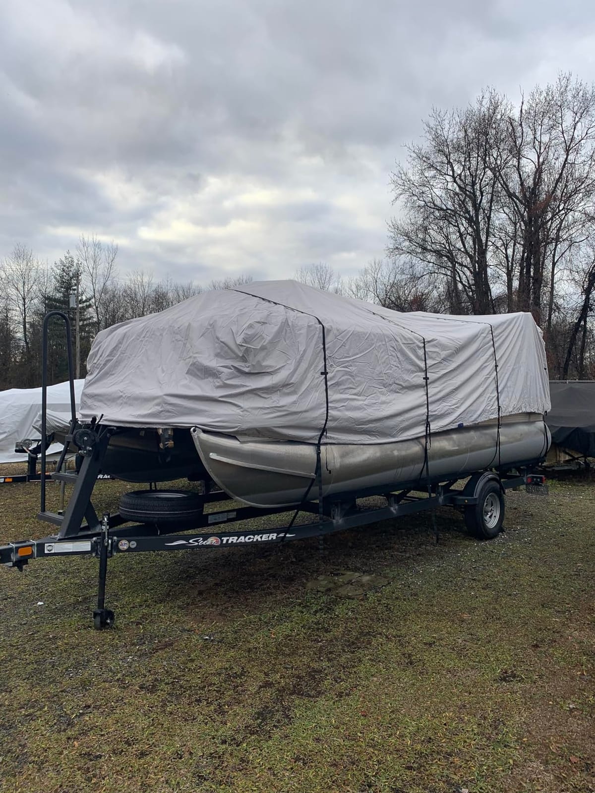 Seal Skin Covers Heavy-Duty Pontoon Boat Cover, Waterproof & UV Resistant, Fits 24'-28'L x 102