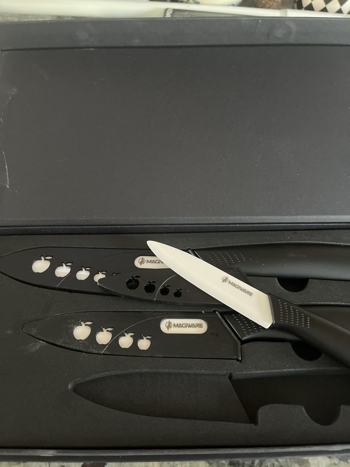Magiware Ceramic Knives, Ceramic Knife Set with Sheaths Cover -Sharp Longer Never Rust (include 6 Inch Chef Knife, 5inch Utility Knife, and 4 Inch Paring Knife customer photo 1