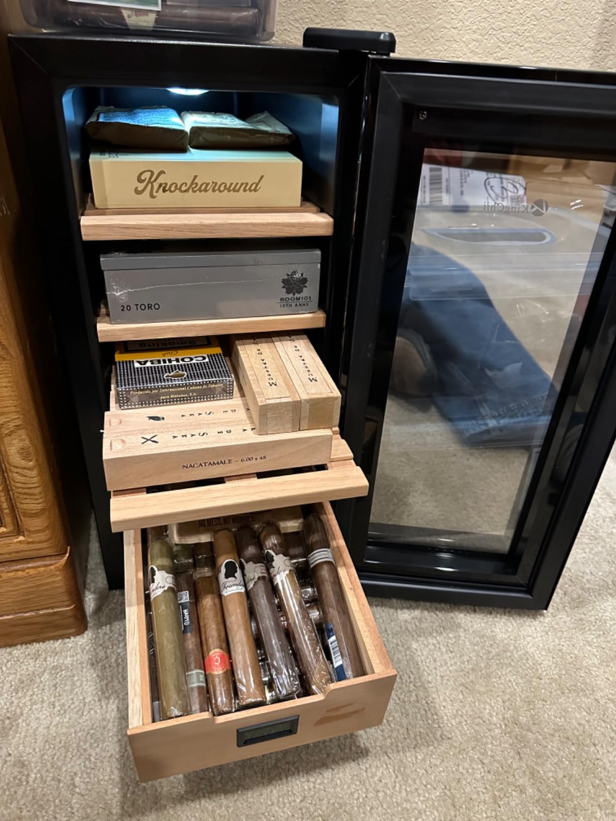 KingChii 26L Electric Cigar Humidors with Temperature Control System, Cigar Cabinet with Spanish Cedar Wood Shelves customer photo 1
