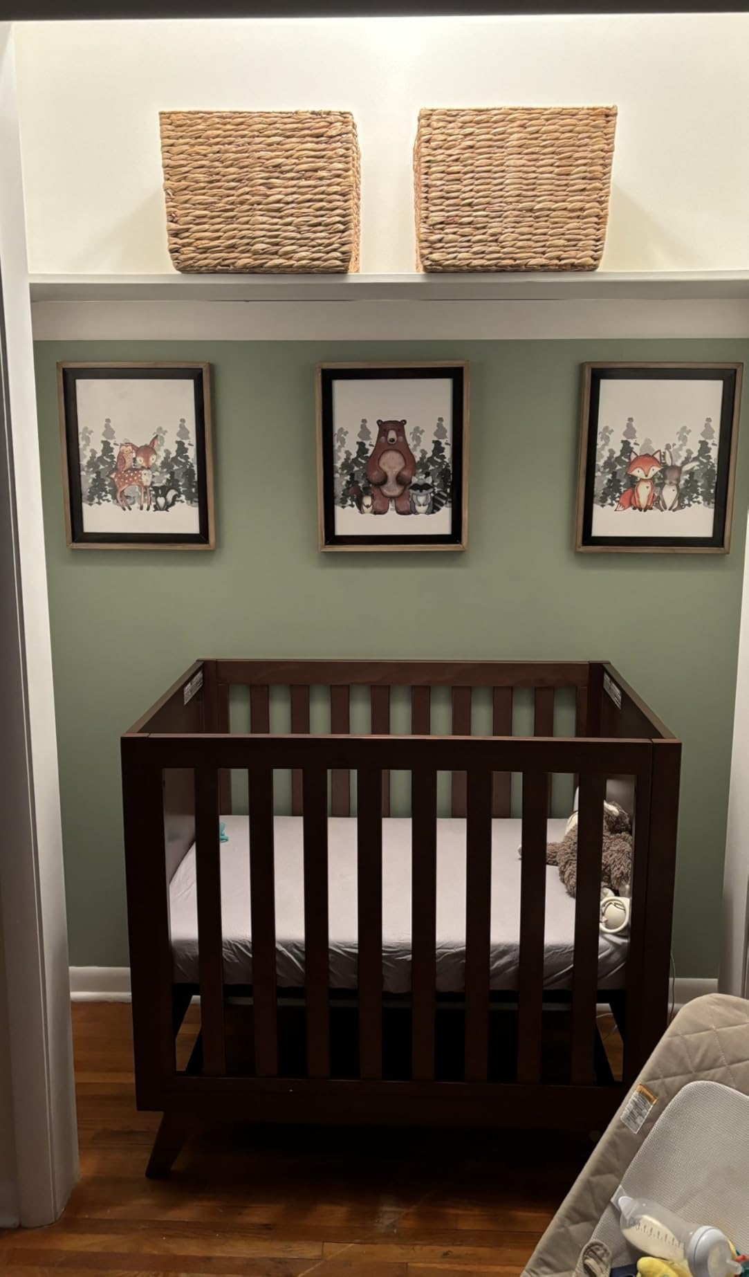 Davinci Otto 3-in-1 Convertible Mini Crib with 4