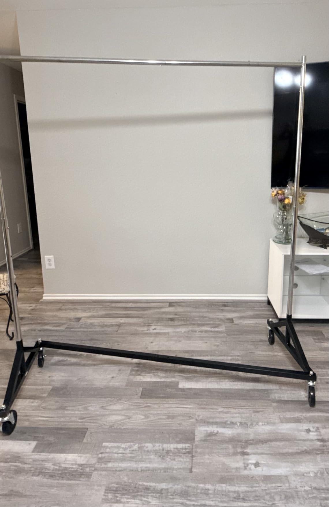 HOKEEPER Commercial Z Base Garment Rack Hold 500LBS Heavy Duty Clothing Rack Adjustable Rolling Clothes Rack for Hanging Clothes Racks on Wheels Portable Z Rack, Chrome Finish customer photo 1