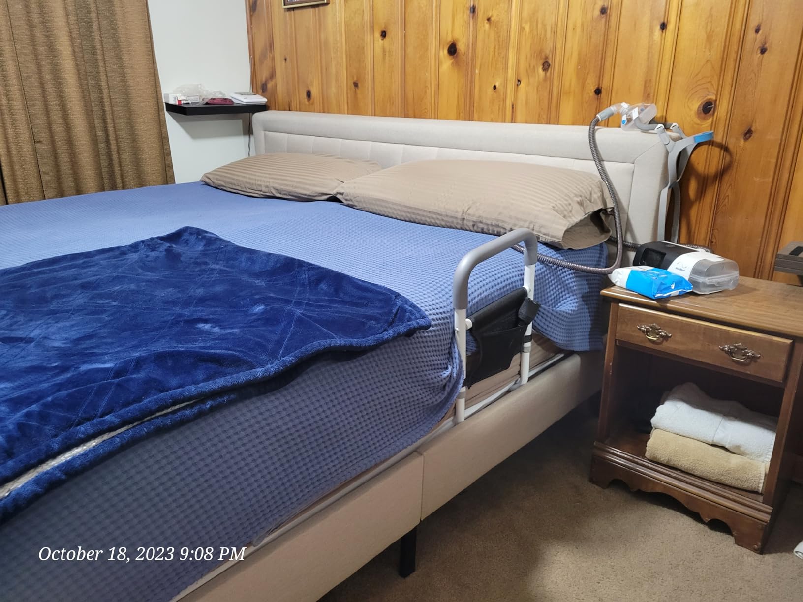 WeHwupe Bed Rails for Elderly Adults Safety, Bed Assist Rail for Seniors -2026 Upgrade - ASTM Compliant, Bedside Fall Prevent Grab Bar with Storage Pocket- Fits King Queen Full Twin Bed customer photo 2