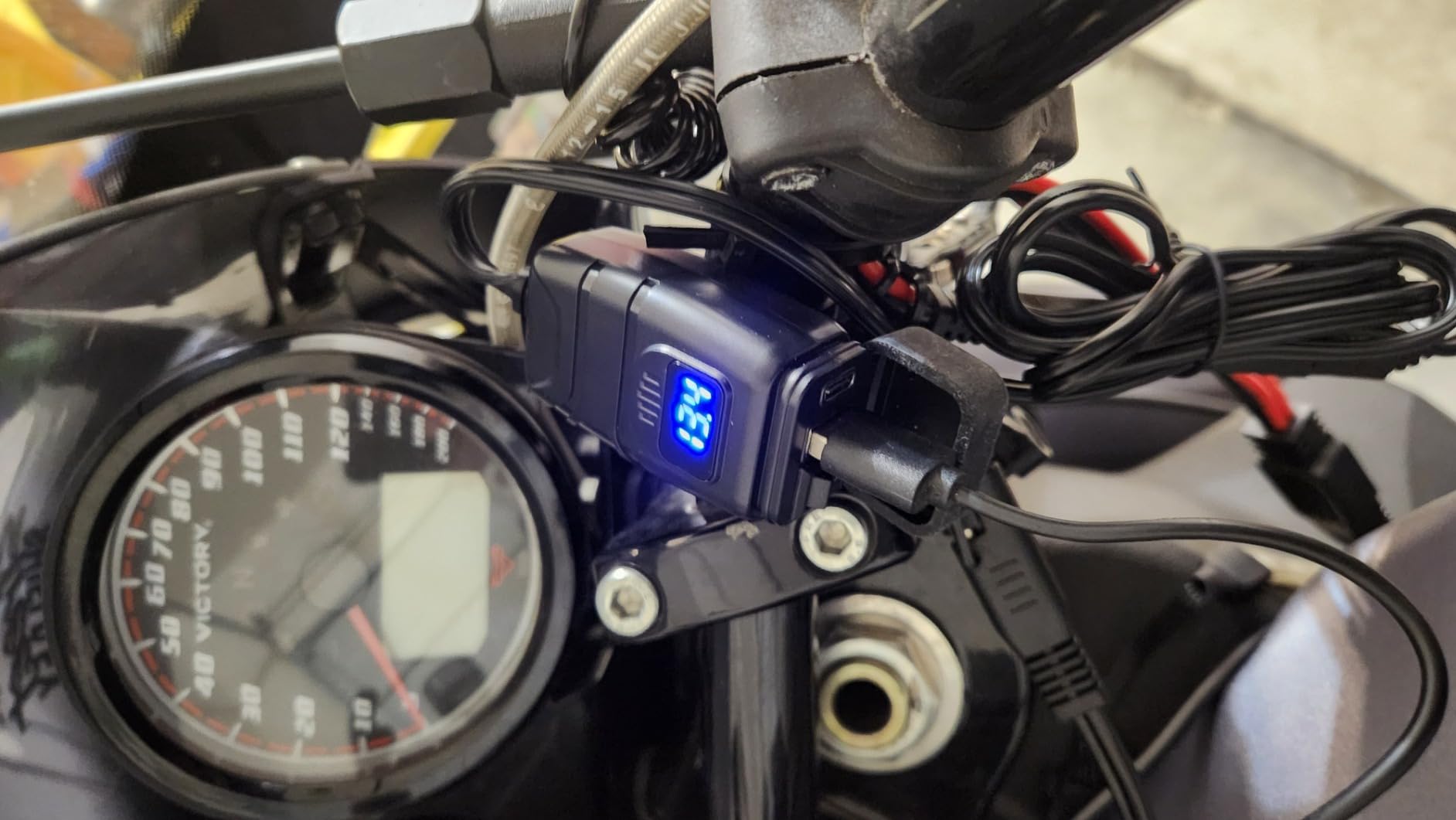 EXTRACTME Motorcycle Phone Charger, 6.4A Dual USB Type C PD & Quick Charge 3.0 Motorcycle USB Charger with Voltmeter & ON/Off Switch, Waterproof Motorcycle Accessories for Phone, Tablet, GPS, etc customer photo 2