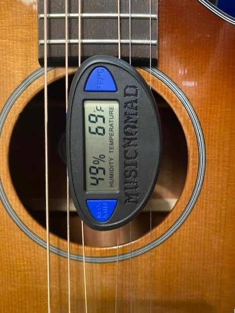 MusicNomad The Humitar ONE Acoustic Guitar Humidifier & Hygrometer (MN311) customer photo 1