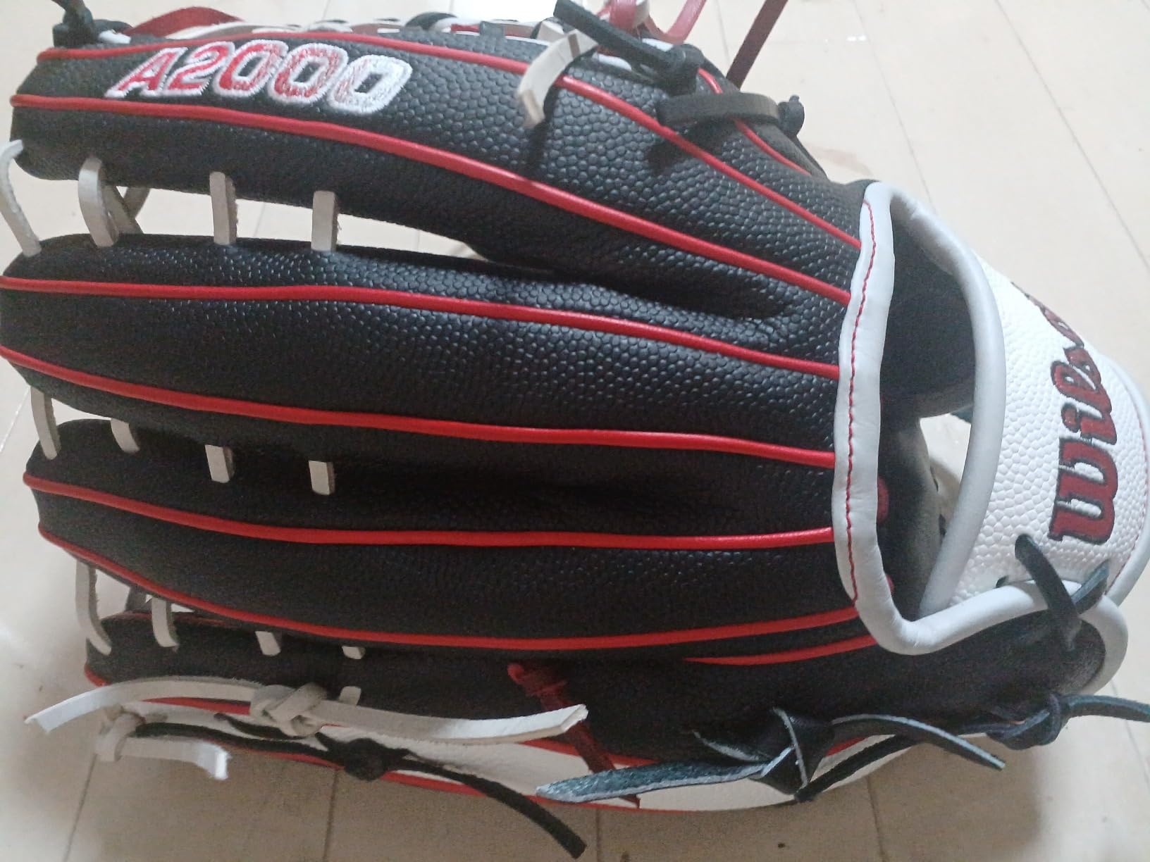 Wilson A2000 Outfield Baseball Gloves customer photo 2