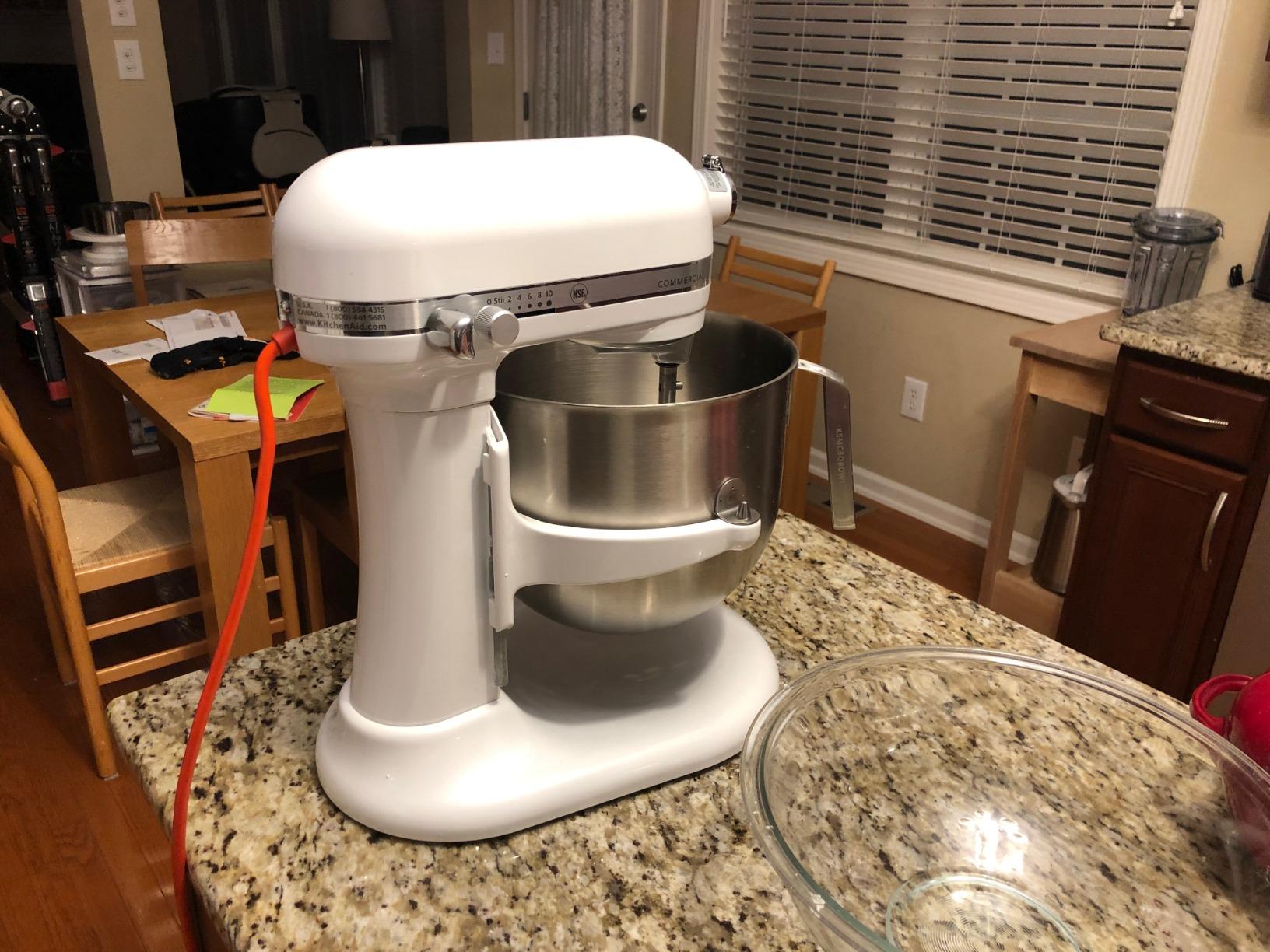 KitchenAid KSM8990CU 8-Quart Commercial Countertop Mixer, 10-Speed, Gear-Driven, Contour Silver customer photo 2