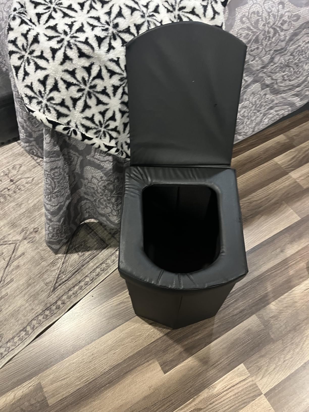 Ann Katy Upgrade XL Portable Toilet for Adults, Extra Large Camping Toilets customer photo 2