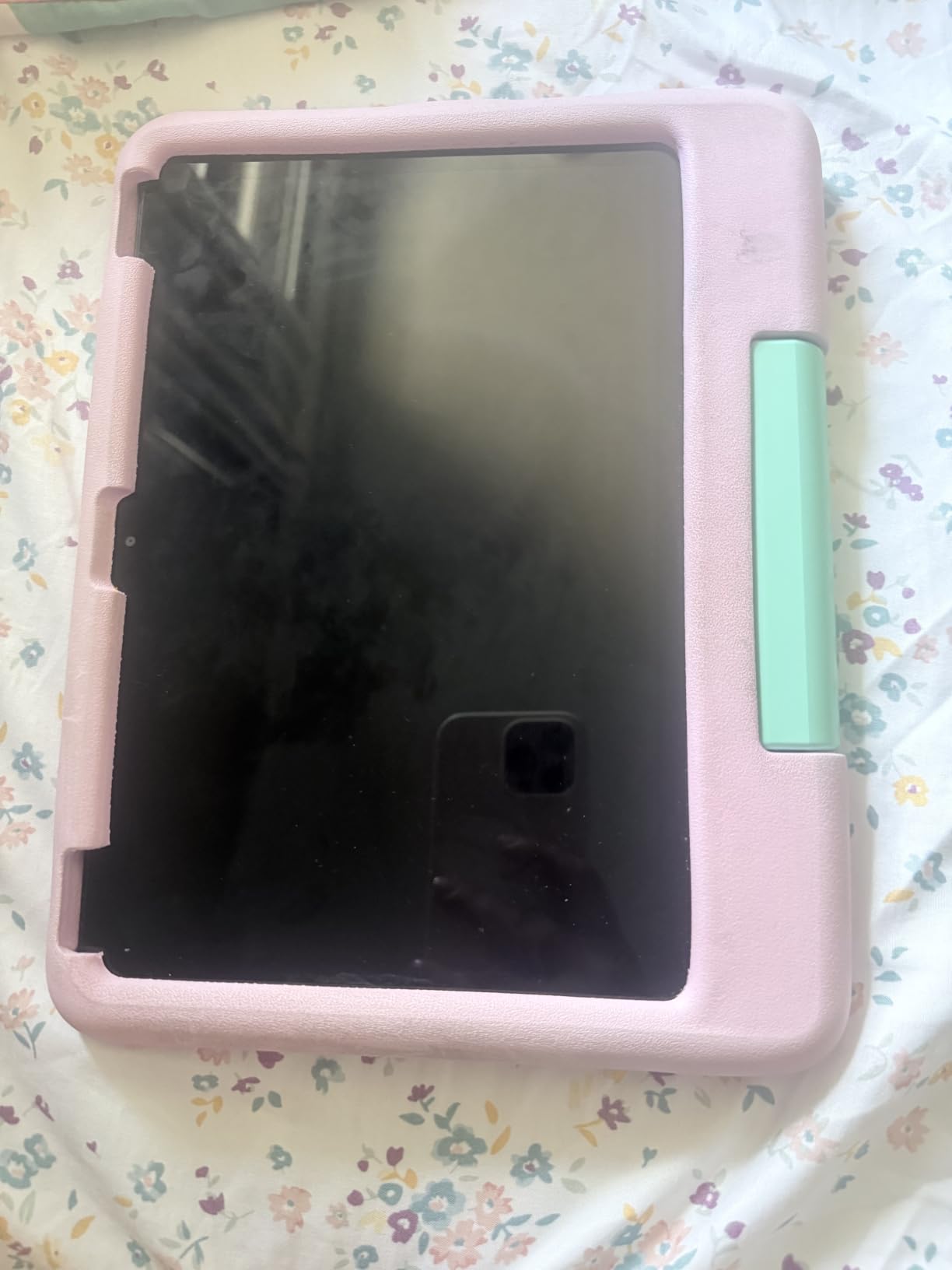 Amazon Fire HD 10 Kids tablet (newest model) ages 3-7 | Bright 10.1