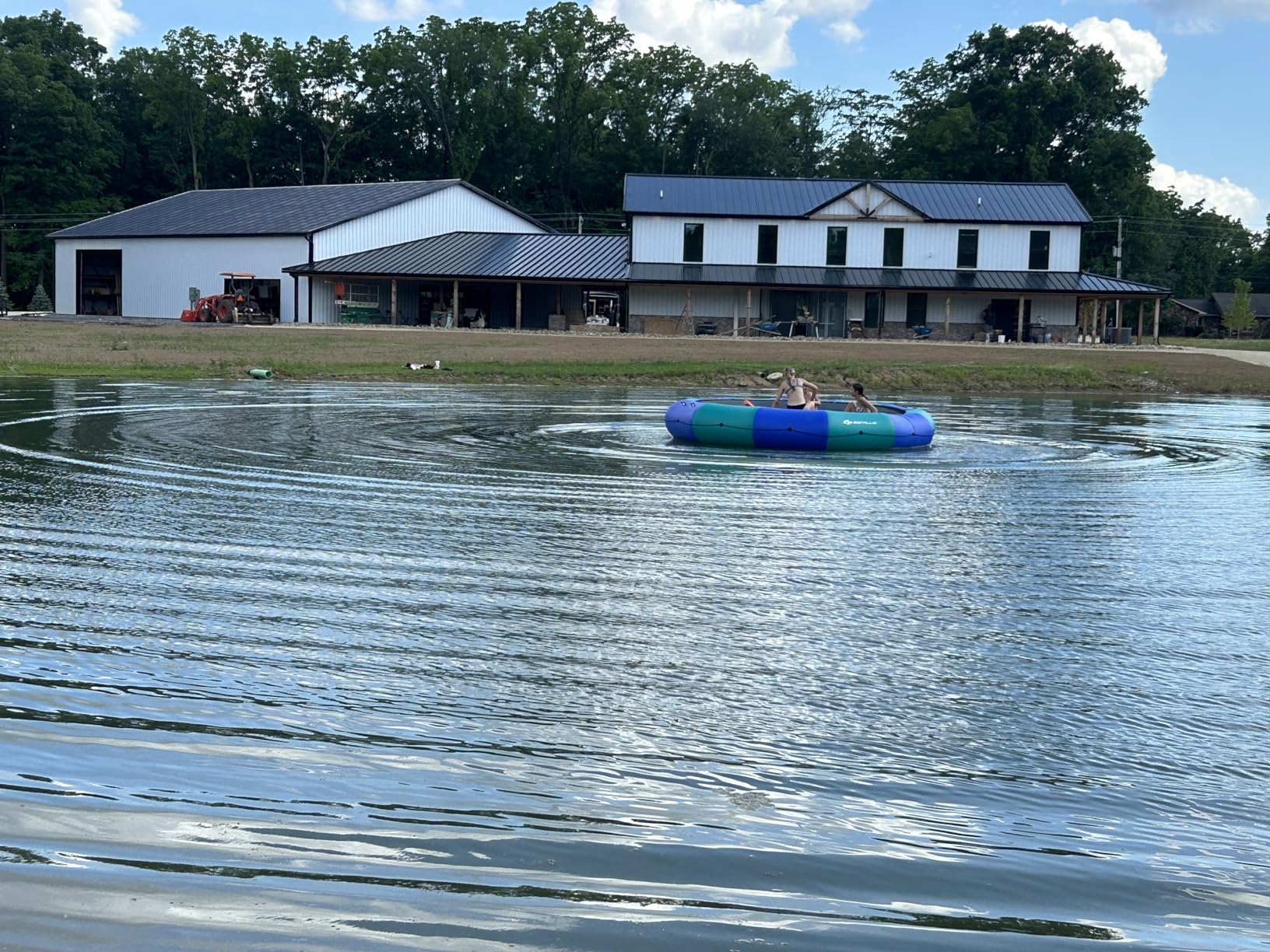 Giantex 10Ft 12Ft 15Ft Inflatable Water Trampoline, Floating Rebounder Trampoline with 500W Blower and 3-Step Rope Ladder, Kids Adults Recreational Water Trampoline for Pool, Lake customer photo 2