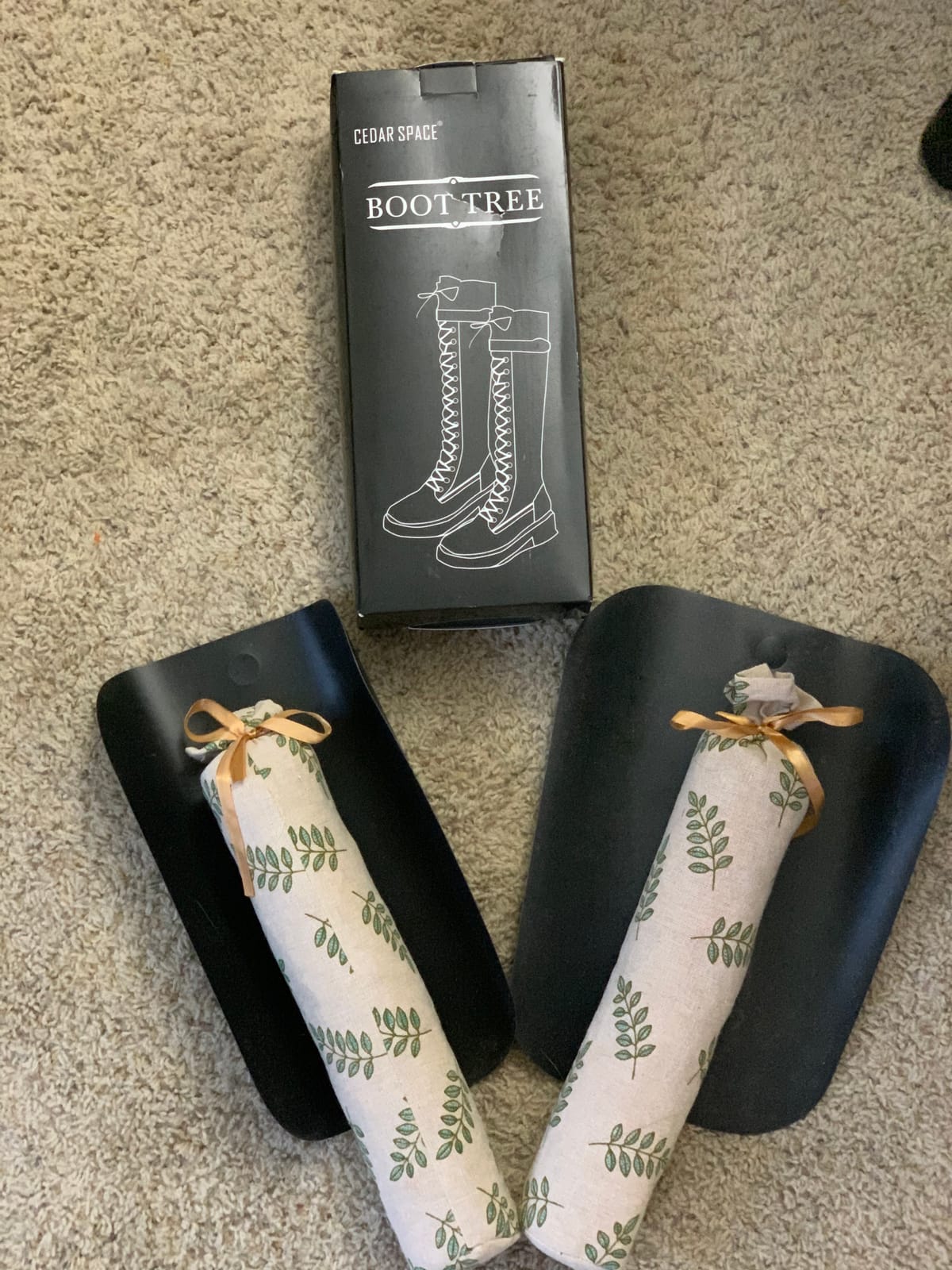 Boot Shapers for Women, Tall Boot Tree Cedar Freshener Inserts for Stand up customer photo 1