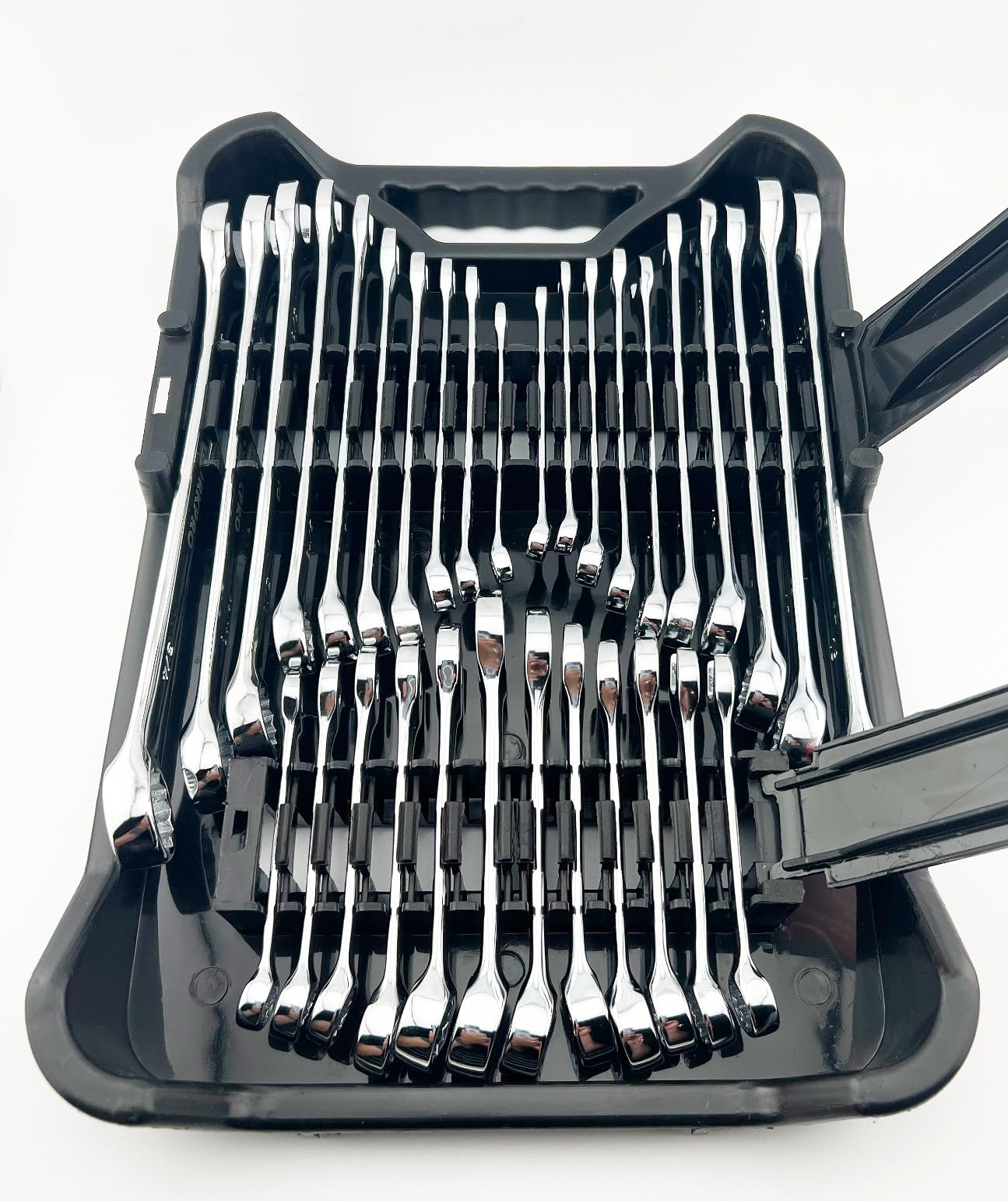 WORKPRO 32-Piece SAE & Metric Combination Wrenches Set, 20-Piece Standard wrenches and 12-Piece Stubby Wrenches with Organizer Tray, Cr-V Steel Mirror Chrome Polished customer photo 2