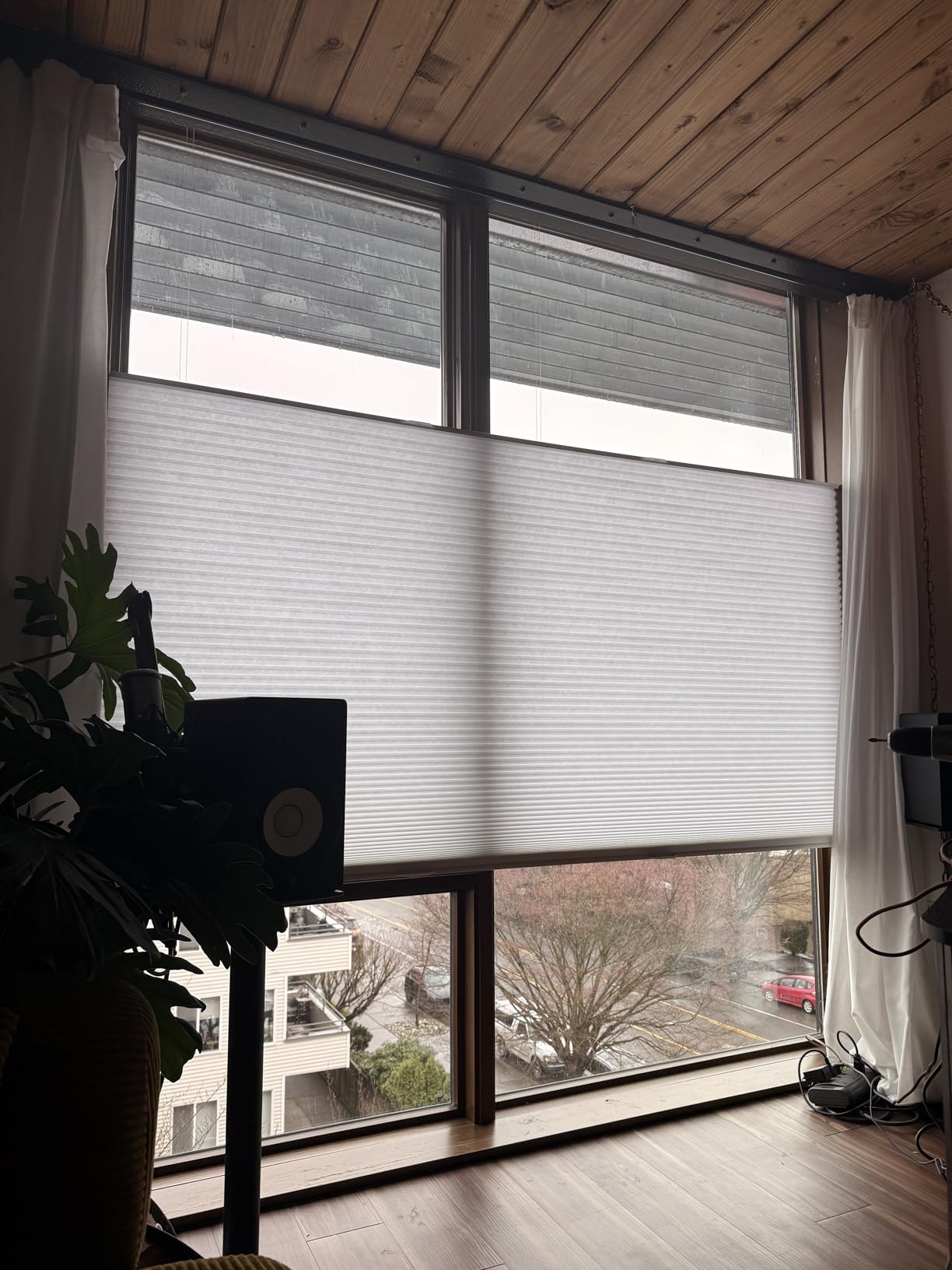 Persilux Custom Size Cellular Shades Top Down Bottom Up Cordless Light Filtering Honeycomb Blinds Thermal UV Protection Energy Saving Pleated Window Shades for Indoor Windows Easy to Install White customer photo 2