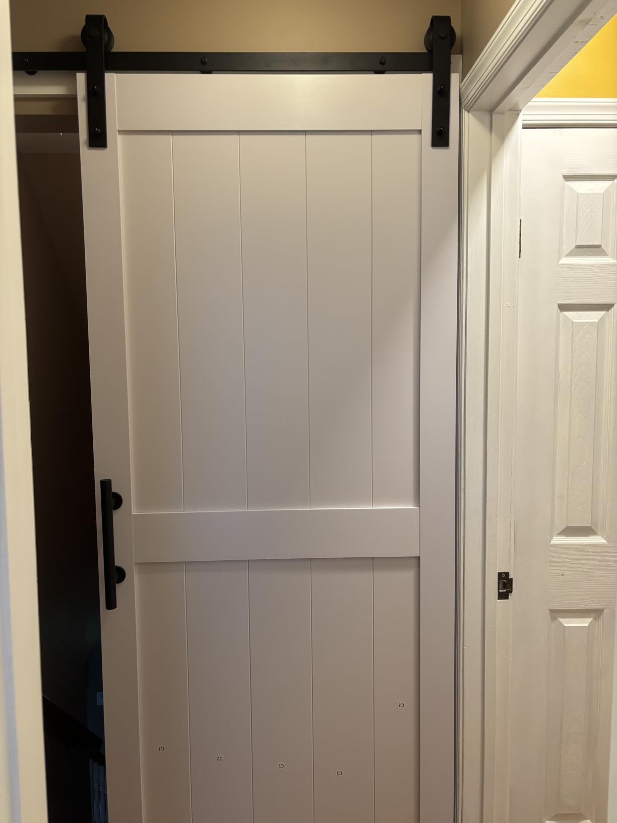 SMARTSTANDARD 36in x 84in White Sliding Barn Door with 6.6FT Black Hardware, Pre-Drilled, Waterproof PVC Coating, H-Frame customer photo 2