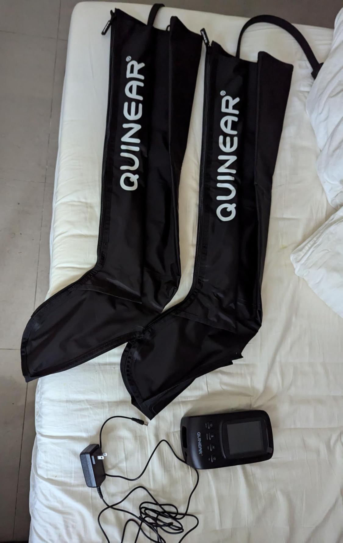 QUINEAR Air Compression Recovery System, Professional Sequential Device for Massage Therapy, Foot and Leg Recovery Boots to Improve Circulation for Athletes, FSA-HSA Eligible (Large) customer photo 1