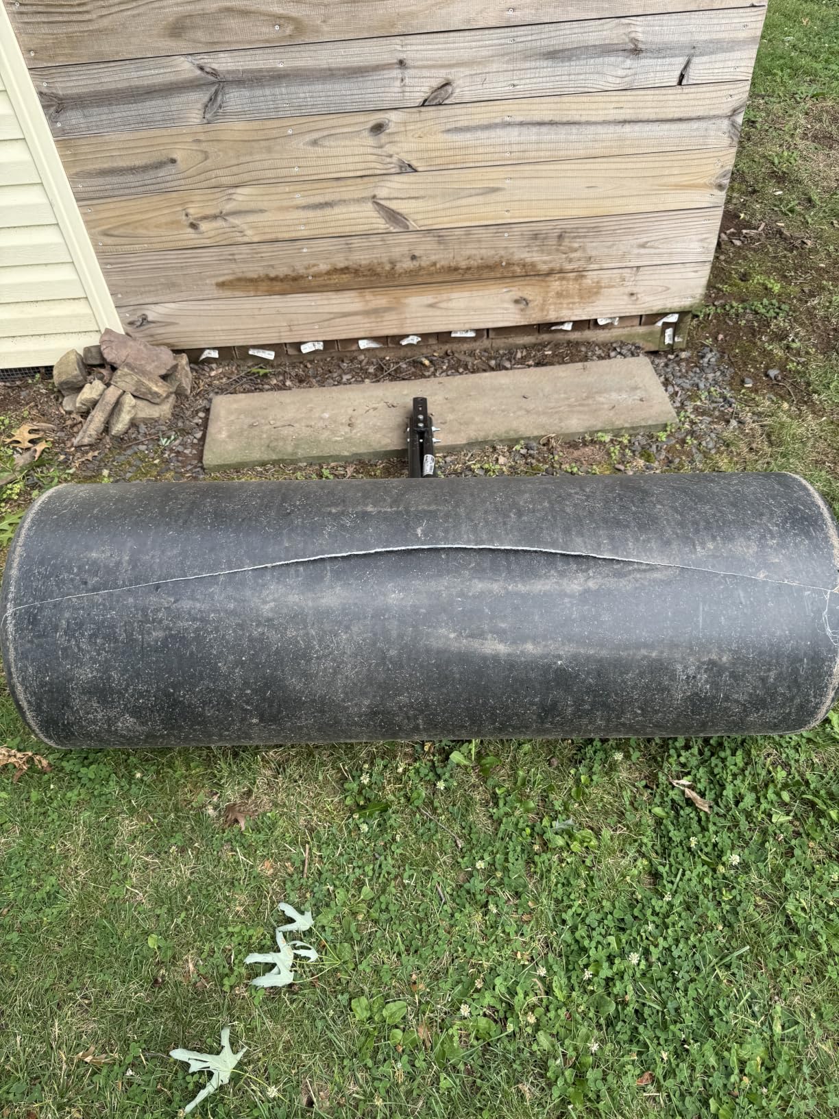 Agri-Fab 18 in x 48 in Tow Behind Poly Lawn Roller for Lawn and Garden Tractors, 550 lb Water Capacity, Made in USA customer photo 2