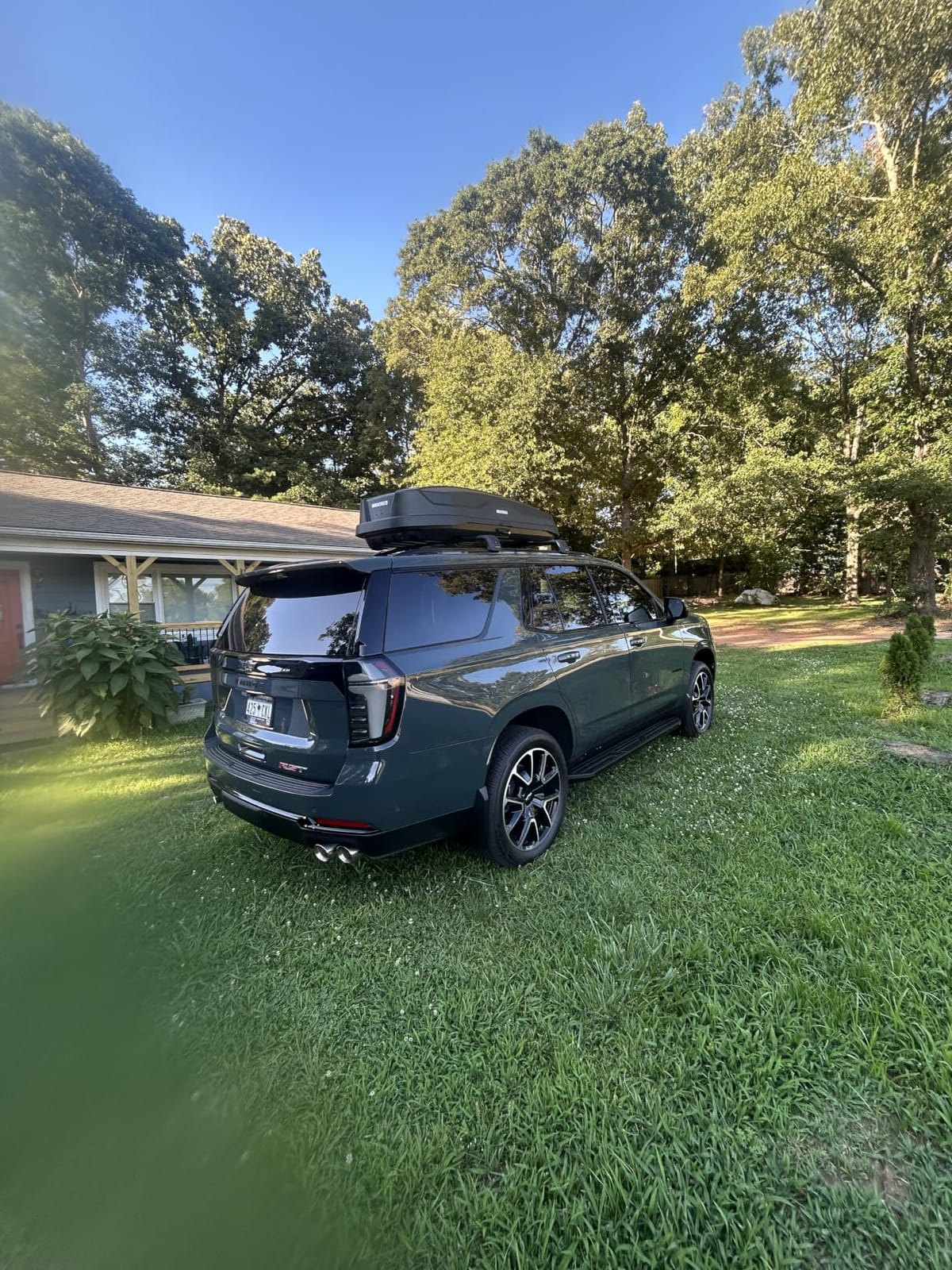 Yakima SkyBox NX 18 Roof Top Cargo Carrier, 18 Cubic Feet, Black - Vehicle Rooftop Hard Shell Travel Storage Box with Dual Sided Opening, SKS Locks and Universal Mounting customer photo 1