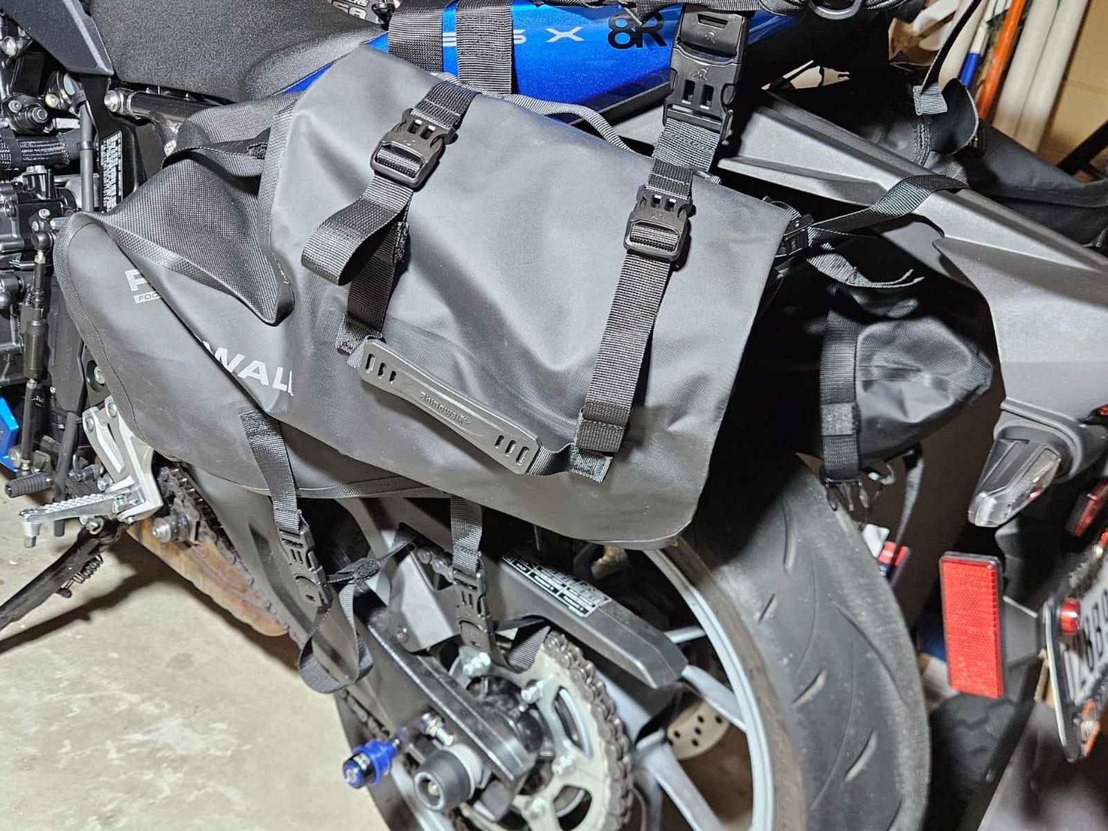 Rhinowalk Motorcycle Saddle Bags Waterproof Anti-Vibration Motor Side Bags Shoulder Bag Motorbike Panniers 18L(9L*2) for most Adventure and Sport Motorcycle Racks-1 Pair customer photo 2