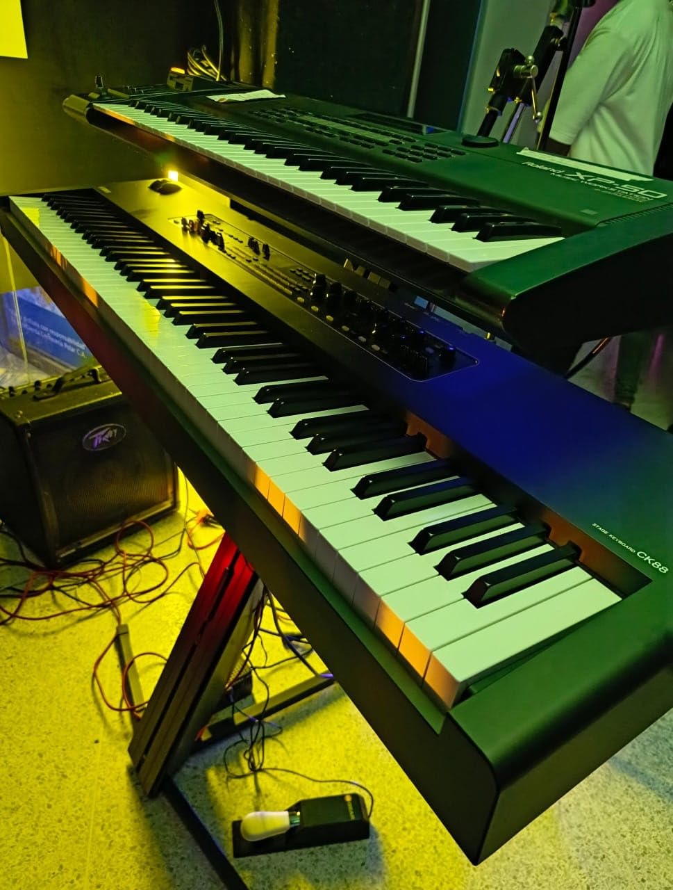 Yamaha CK Series 88-Key Stage Keyboard with Built-In Speakers, Black (CK88) customer photo 2