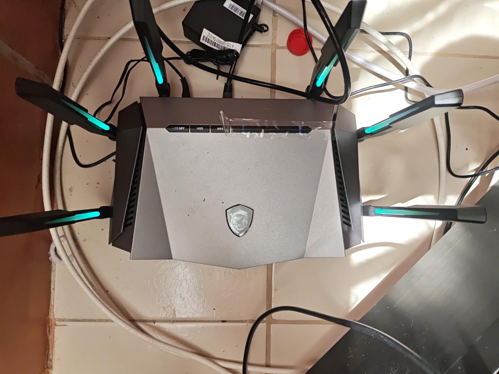 MSI Radix AXE6600 WiFi 6E Tri-Band Gaming Router customer photo 1