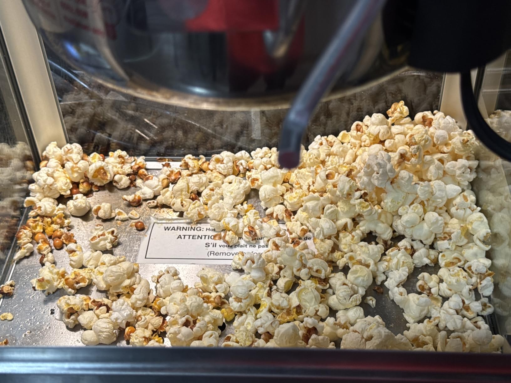 VEVOR Commercial Popcorn Machine, 8 Oz Kettle, 850 W Countertop Popcorn Maker for 48 Cups per Batch, Theater Style Popper with 3-Switch Control Steel Frame Tempered Glass Doors 2 Scoops 2 Spoons, Red | 48 Cups per Batch, Theater Style Popper with 3-Switch Control, Steel Frame, Tempered Glass Doors, 2 Scoops, and 2 Spoons, Red customer photo 1