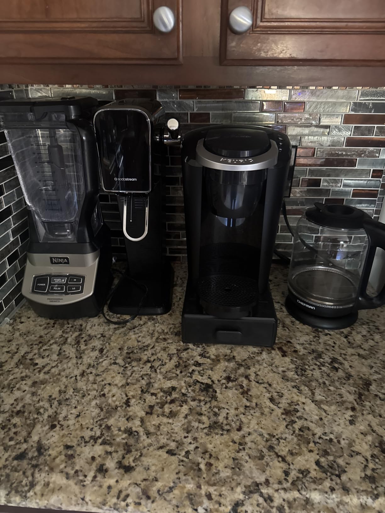 Keurig K-Compact Single-Serve K-Cup Pod Coffee Maker, with 3 Brew Sizes, Smart Start Feature, 36oz Removable Reservoir, Black customer photo 2