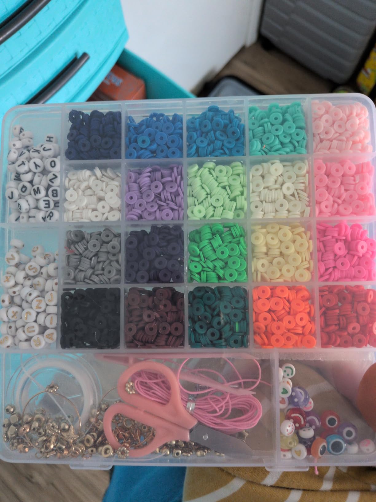 Dowsabel Clay Beads Bracelet Making Kit for Beginner, 5000 Pcs Preppy Polymer Clay Beads with Charms Kit for Jewelry Making, DIY Arts and Crafts Birthday Gifts Toys for Kids Age 6-13 customer photo 2