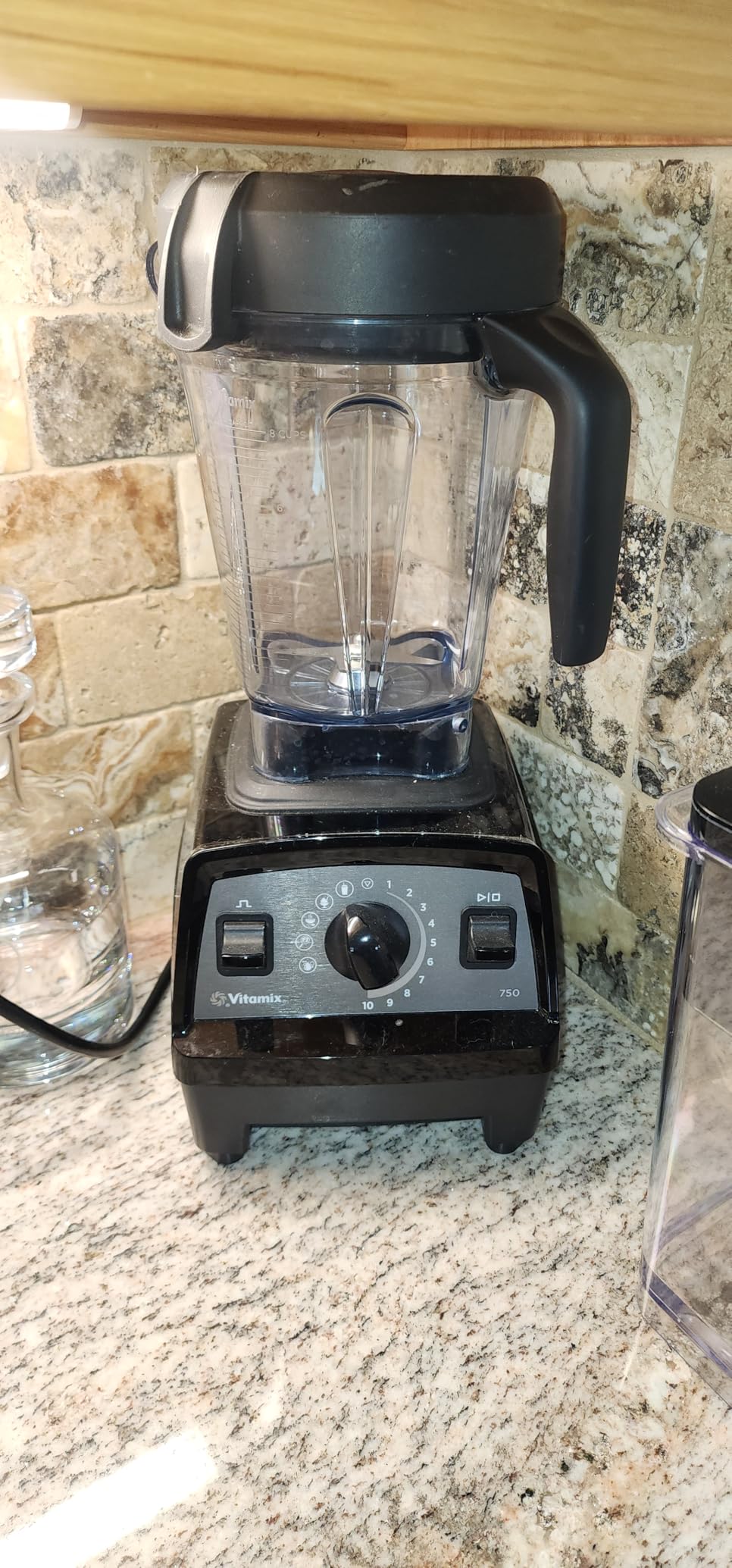 Vitamix Propel Series 750 Professional-Grade Blender, 4 Programs, Black | 64 oz. Container, Kitchen Appliance for Smoothies, Soups and More, Pulse, Variable Speed, Self-Cleaning Program customer photo 1