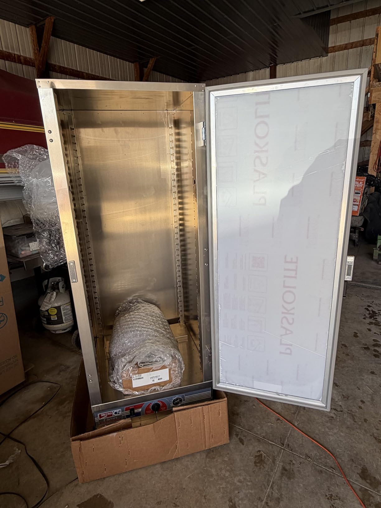 METRO C5 E-Series Hot Holding and Proofing Cabinet, 24 Pan Full Height Commercial Food Warmer, 2000W Convection Heated Cabinet with Clear Door, NSF UL, for Restaurants, Catering, Food Trucks customer photo 2