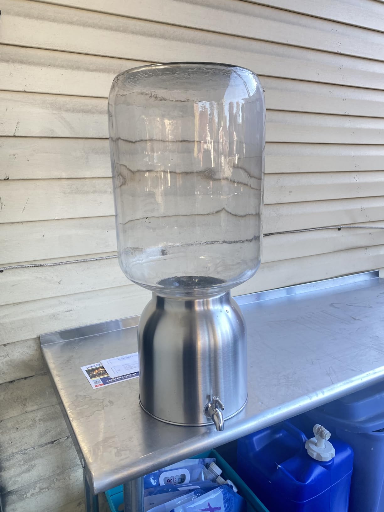 Stainless Steel Water Dispenser, 2.5 Gallon Drink Dispenser with 18/8 Stainless Steel Spigot & Airtight Lid, Water Cooler Dispenser Countertop for 3-5 Gallon Bottle, Water Crock for Parties Home customer photo 1