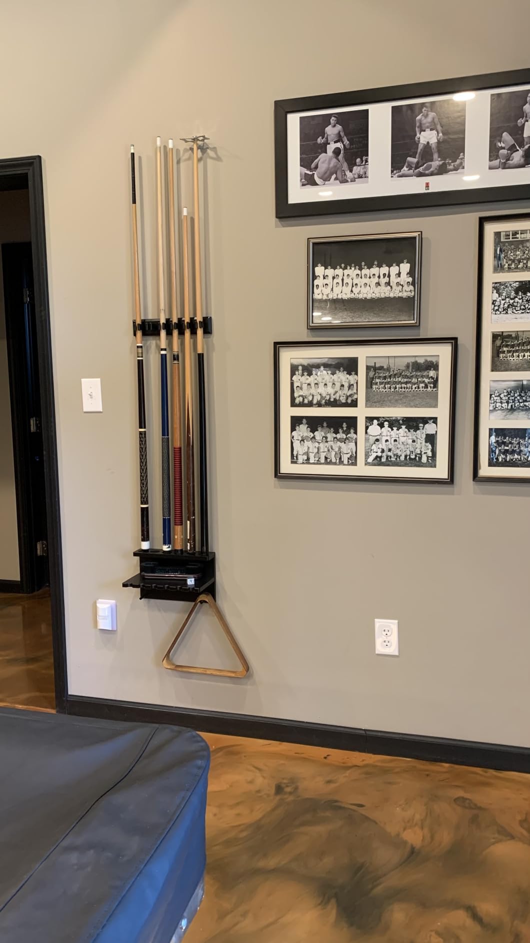 EXTCCT Wall Mount Pool Stick Holder - Billiards Pool Cue Rack Hardwood Pool Cue Set Holder for 6 Cues Sticks Storage Pool Table Accessories Equipment Organizer customer photo 1