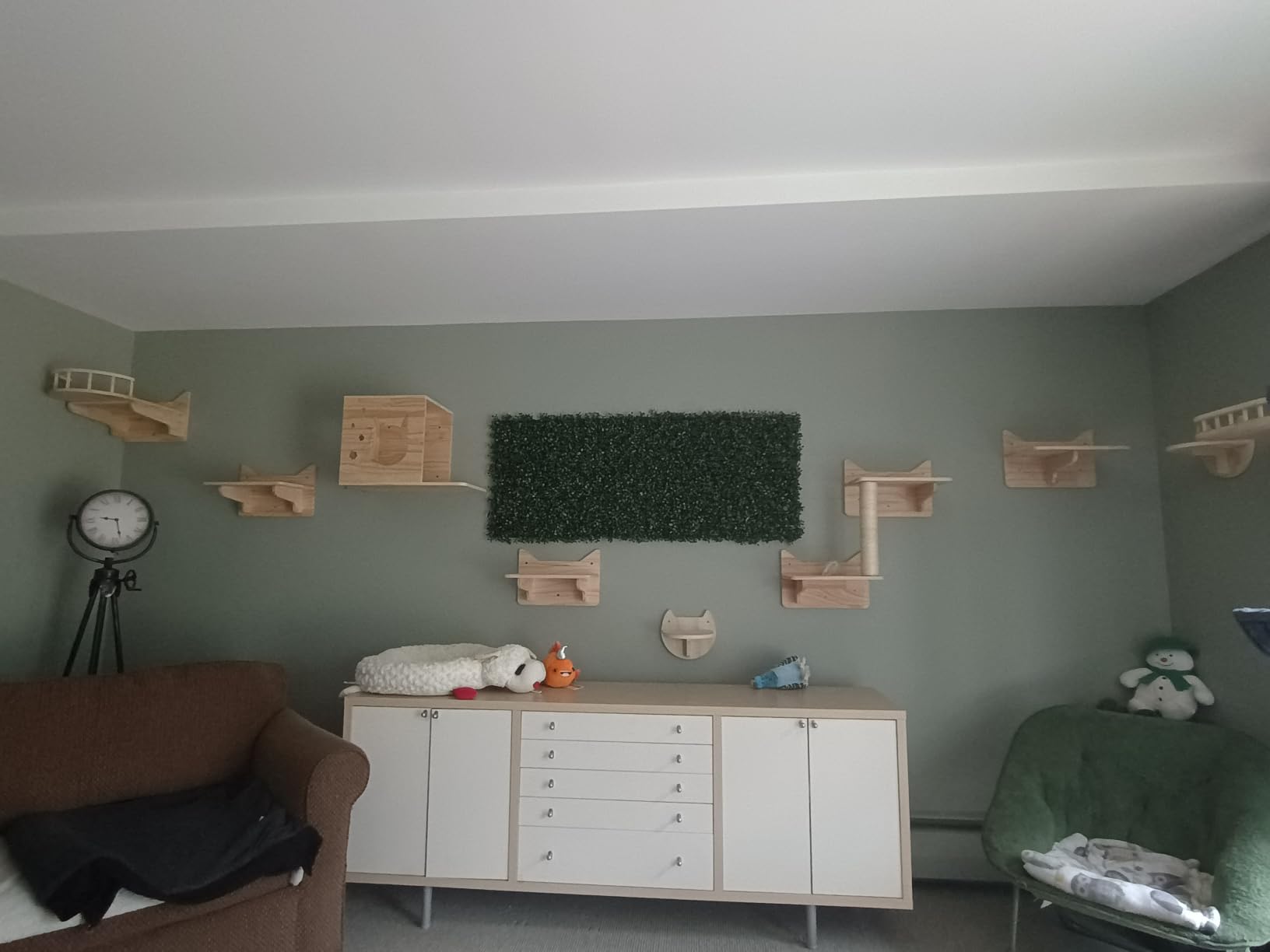 Cat Wall Shelves for Large Cats, 9PCS Solid Pine Cat Wall Furniture Set with House, Ladder Steps & Sisal Scratching Posts, Sturdy Mounted Climbing Shelves for Indoor Cats customer photo 2
