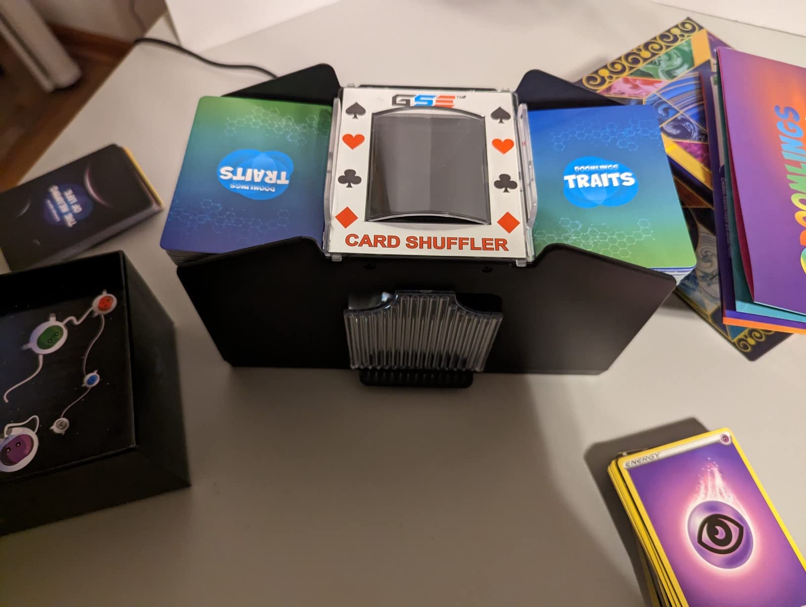 GSE 6-Deck Automatic Card Shuffler, AC/DC-Power & Battery-Operated Machines | Electric Shuffler for Playing Cards, Poker, Blackjack, Texas Hold'em, Canasta, Rummy, Bridge, UNO, Trade Card Games customer photo 2