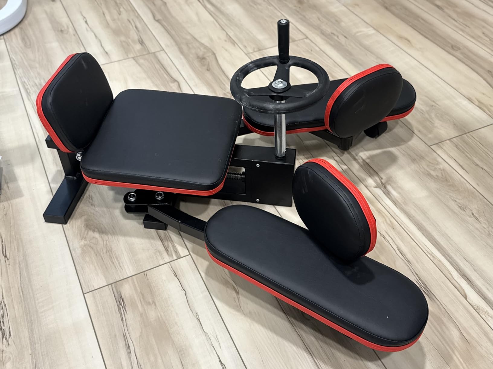 Rigel Leg Stretcher, 220LBS Leg Stretch Machine, Heavy Duty Steel Frame Equipment Splits Machine, Leg Stretching Training Machine for Home Gym Split Machine Training Fitness customer photo 2