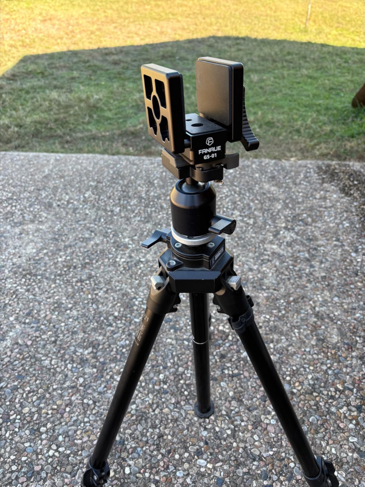 FANAUE GS-01Arca Swiss Rifle Saddle Mount, Hunting Tripod Clamp with Quick Release Plate, Shooting Tripod Rest, Enhanced Accuracy Ball Head & Adapter for Hunting and Shooting customer photo 2