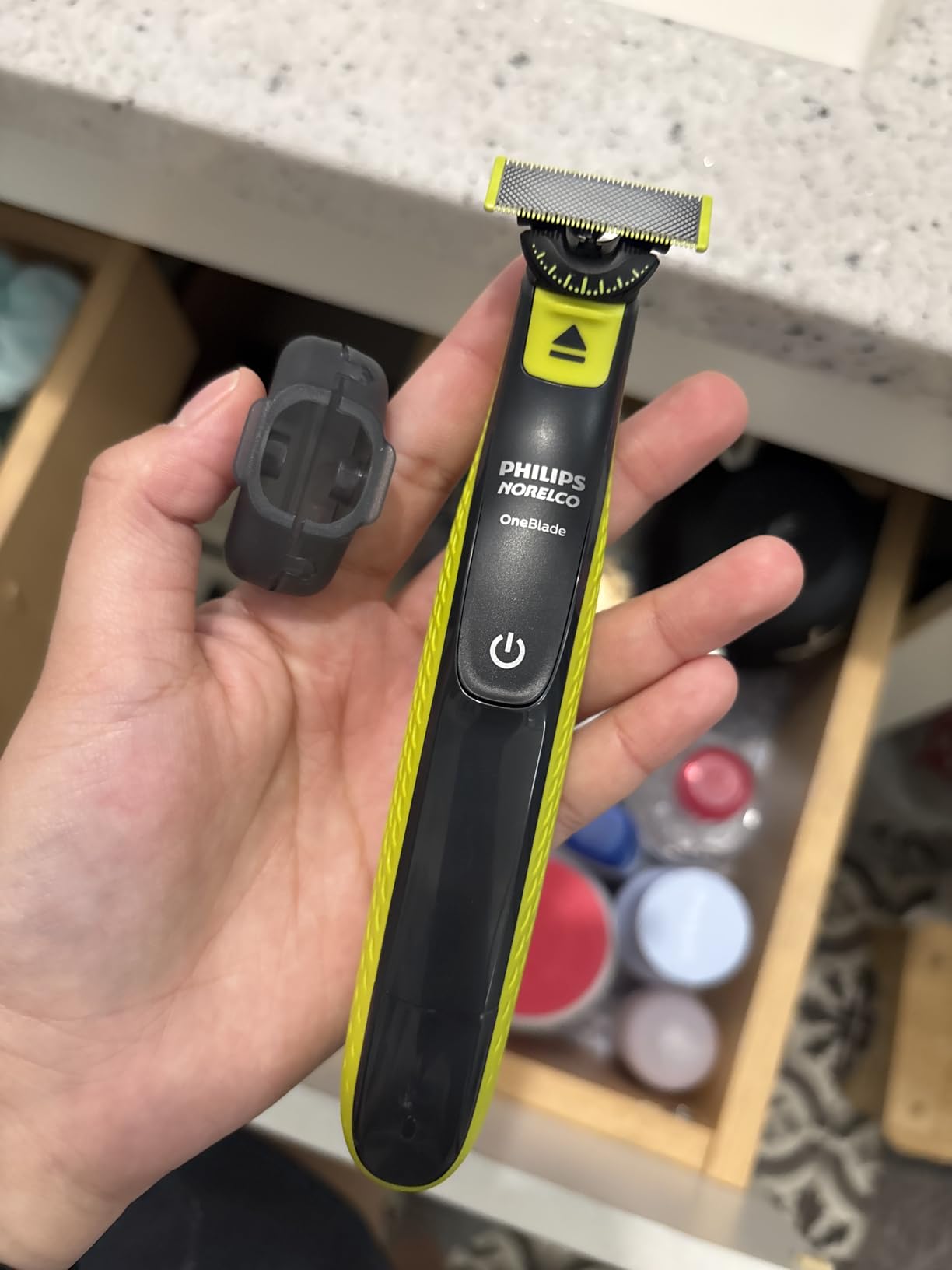Philips Norelco OneBlade 360 Hybrid Face Trimmer and Shaver, 5 Length Comb | 360 Blade Technology, 5-length Comb, 100% Showerproof, Stainless Steel Blade Lasts up to 4 months, 45-Min Runtime, QP2724/90 customer photo 1