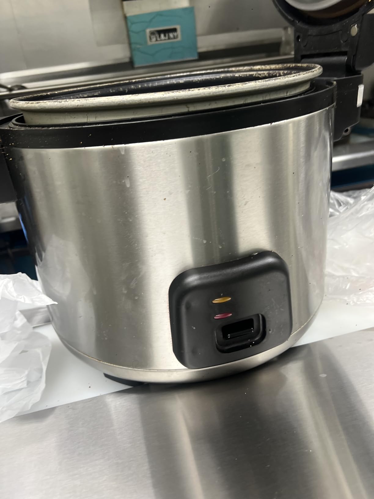 Winco 30 Cup Commercial-Grade Electric Rice Cooker | 1550W power, Foodservice, Great for Rice, Batch Cooking and Buffets customer photo 2