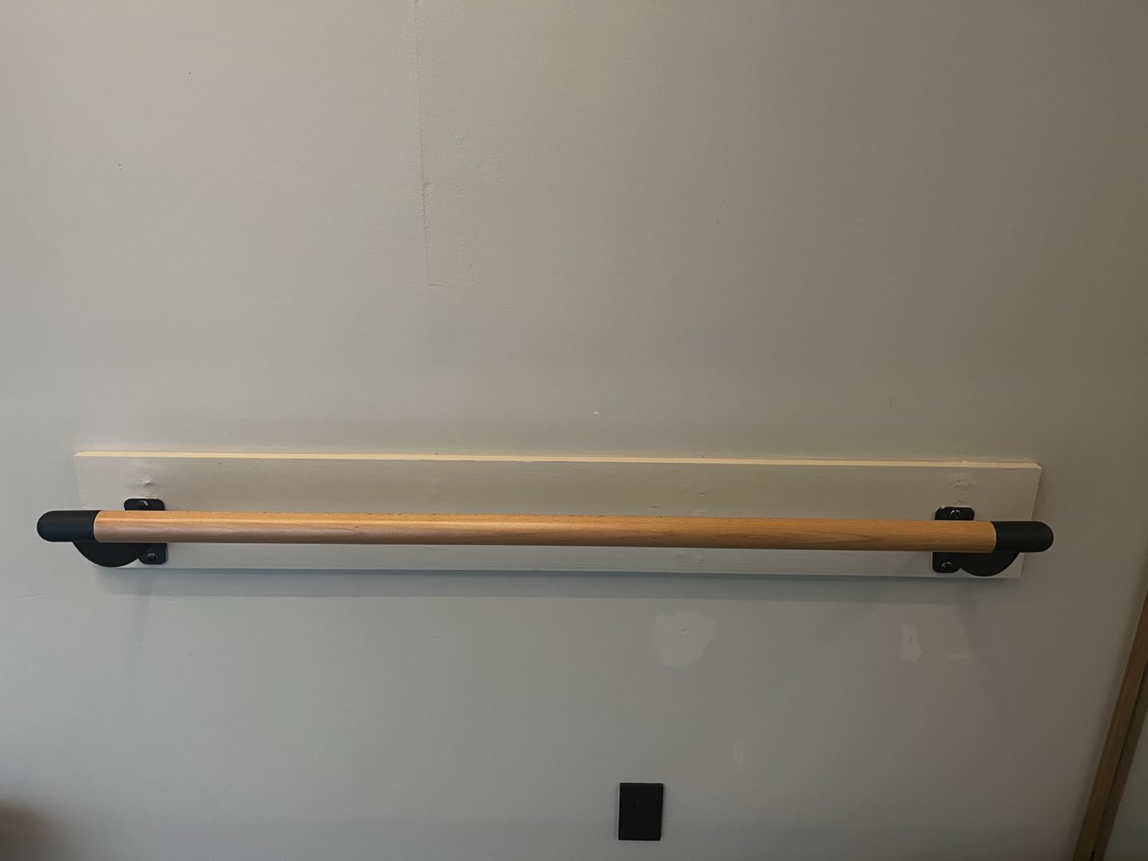 SELEWARE 4-12 FT Wood Ballet Barre Wall Mount Ballet Bar Dance Bar for Home | Solid Wood Bars with Sturdy Metal Brackets, Traditional Ballet Barre System for Home or Studio Barre Movements Body Stretch customer photo 2