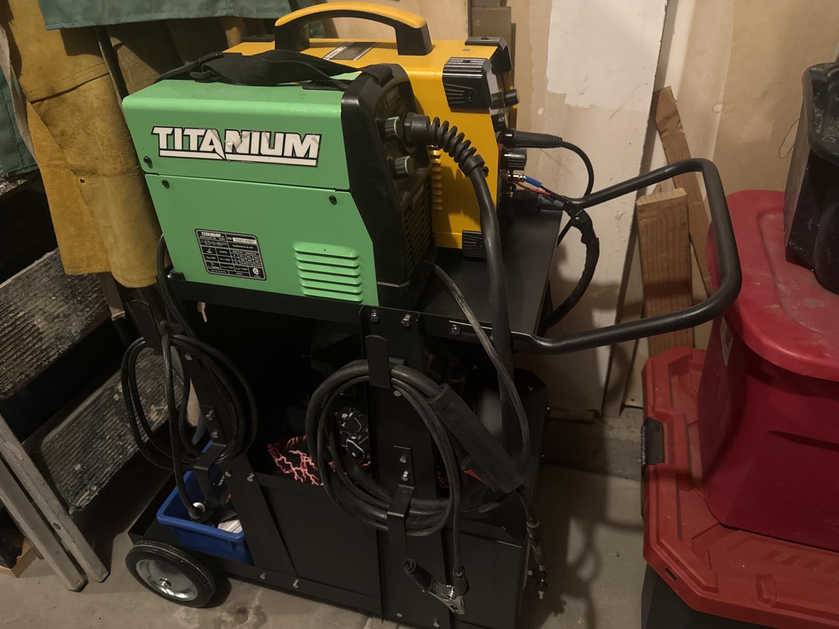 RCARTICH Heavy Duty Rolling Welder Cart customer photo 2