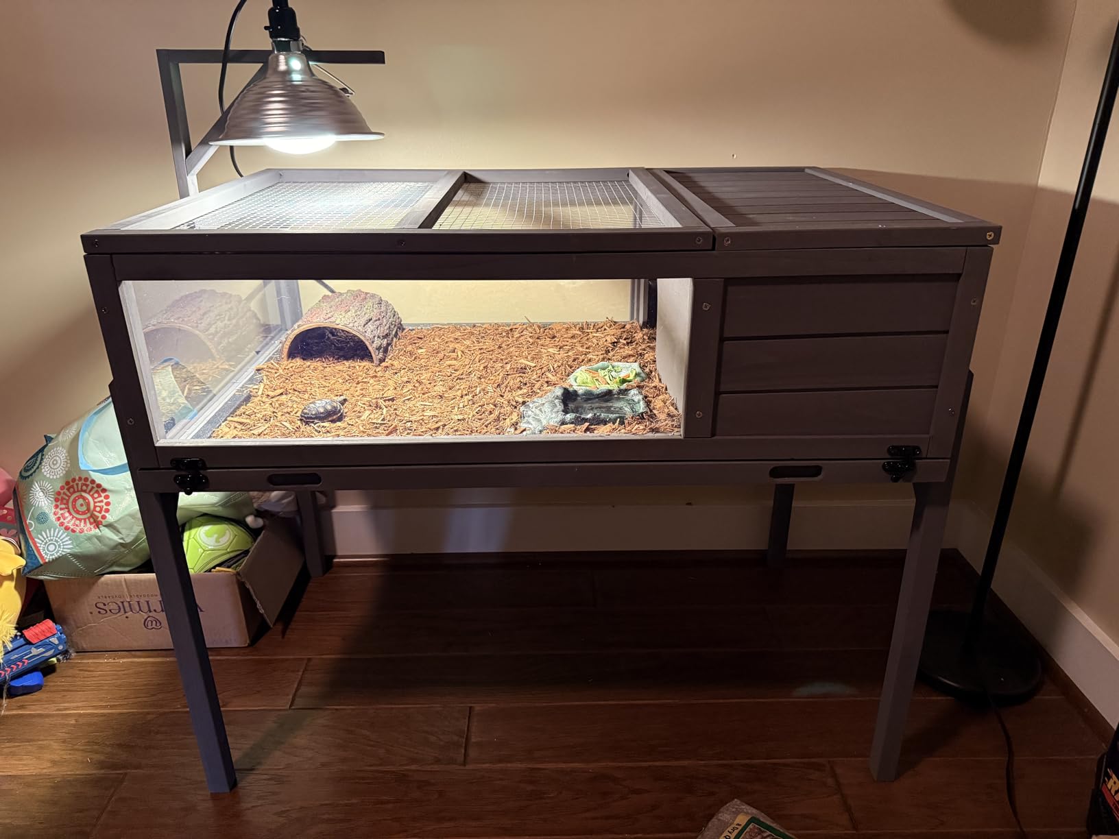 GEGURI Tortoise Habitat Indoor & Outdoor, Wooden Tortoise House with Detachable Legs, Reptile Cage for Small Animals customer photo 2