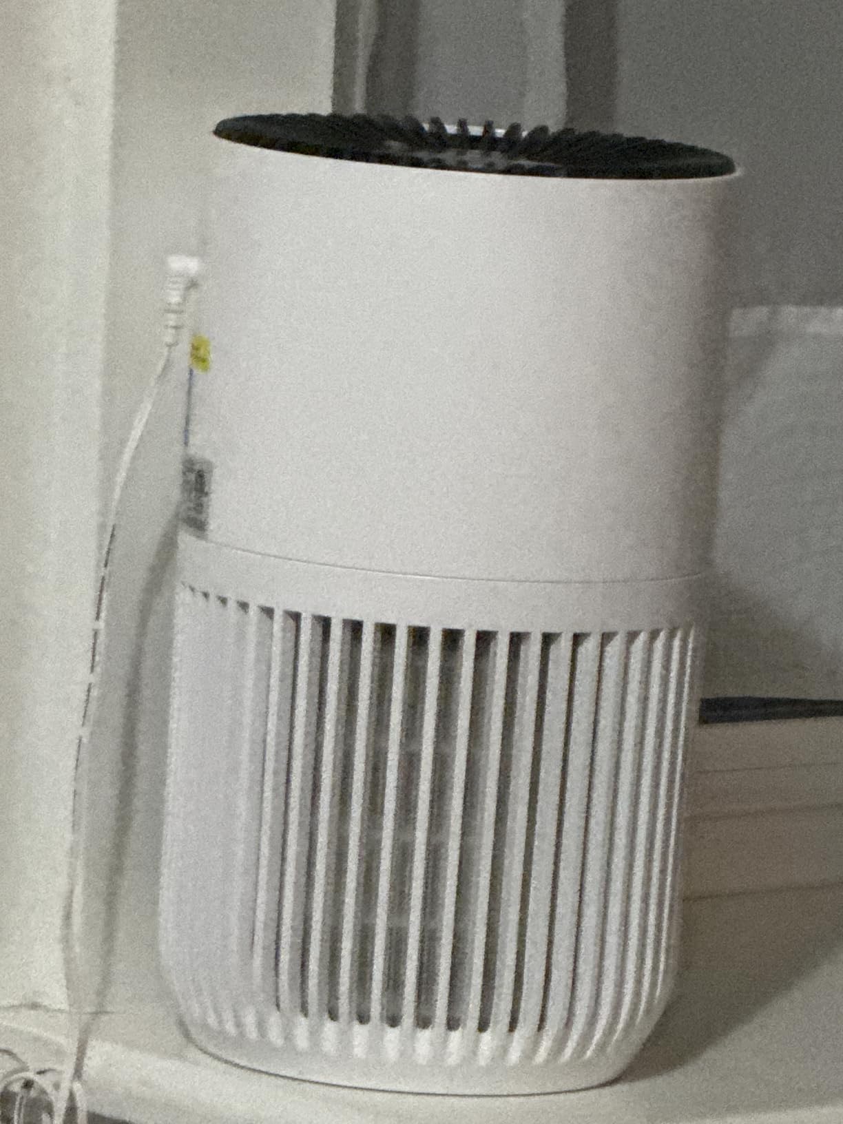 GoveeLife Smart Mini Air Purifier for Bedroom, with App & Alexa Control | HEPA Filter, Portable Air Cleaner with 3 Speeds, 2 Modes, Aroma for Pet Hair, Odors, Pollen, Home, White customer photo 2