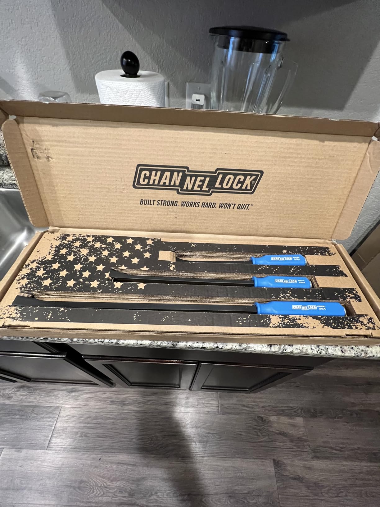 Channellock 3pc Professional Pry Bar Set - Ergonomic Molded Grip, Made in USA - 12, 17, 25 in customer photo 1