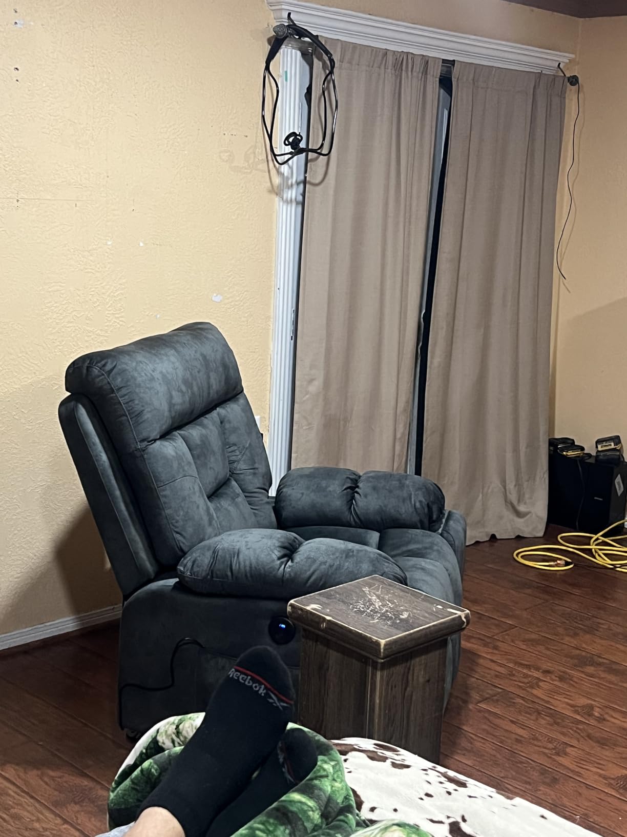 CANMOV Large Power Lift Recliner Chair with Massage and Heat for Elderly Big and Tall People, Overstuffed Wide Recliners with 2 Cup Holders, Side Pocket and USB Port, Camel customer photo 2