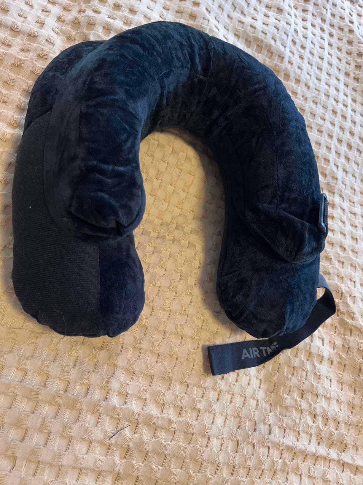 Cabeau Inflatable Travel Pillow - Air TNE - Adjustable, Lightweight, and Supportive for Sleeping on Airplanes, Trains, and Cars - Customized Fit and Compact Carrying Case (Royal Blue) customer photo 1