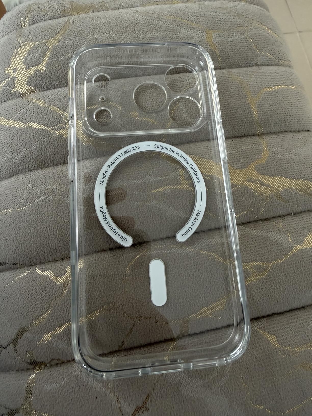 Spigen for iPhone 15/14/13 Case, Ultra Hybrid MagFit (Anti-Yellowing, MagSafe) - Clear customer photo 1