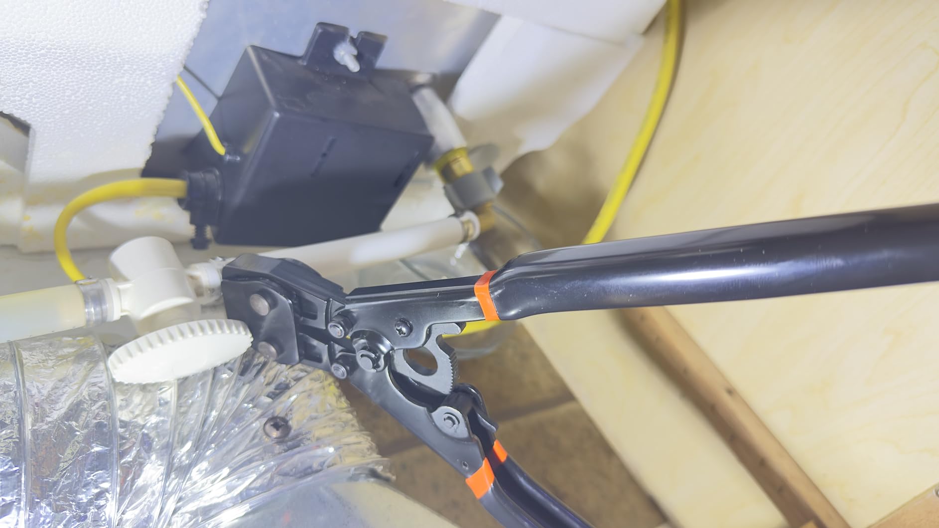 PEX Pipe Clamp Cinch Tool Crimping Tool Crimper for Stainless Steel Clamps from 3/8-inch to 1-inch with 1/2-inch 20PCS and 3/4-inch 10PCS SS PEX Clamps,with Pipe Cutter in Plastic Box customer photo 2