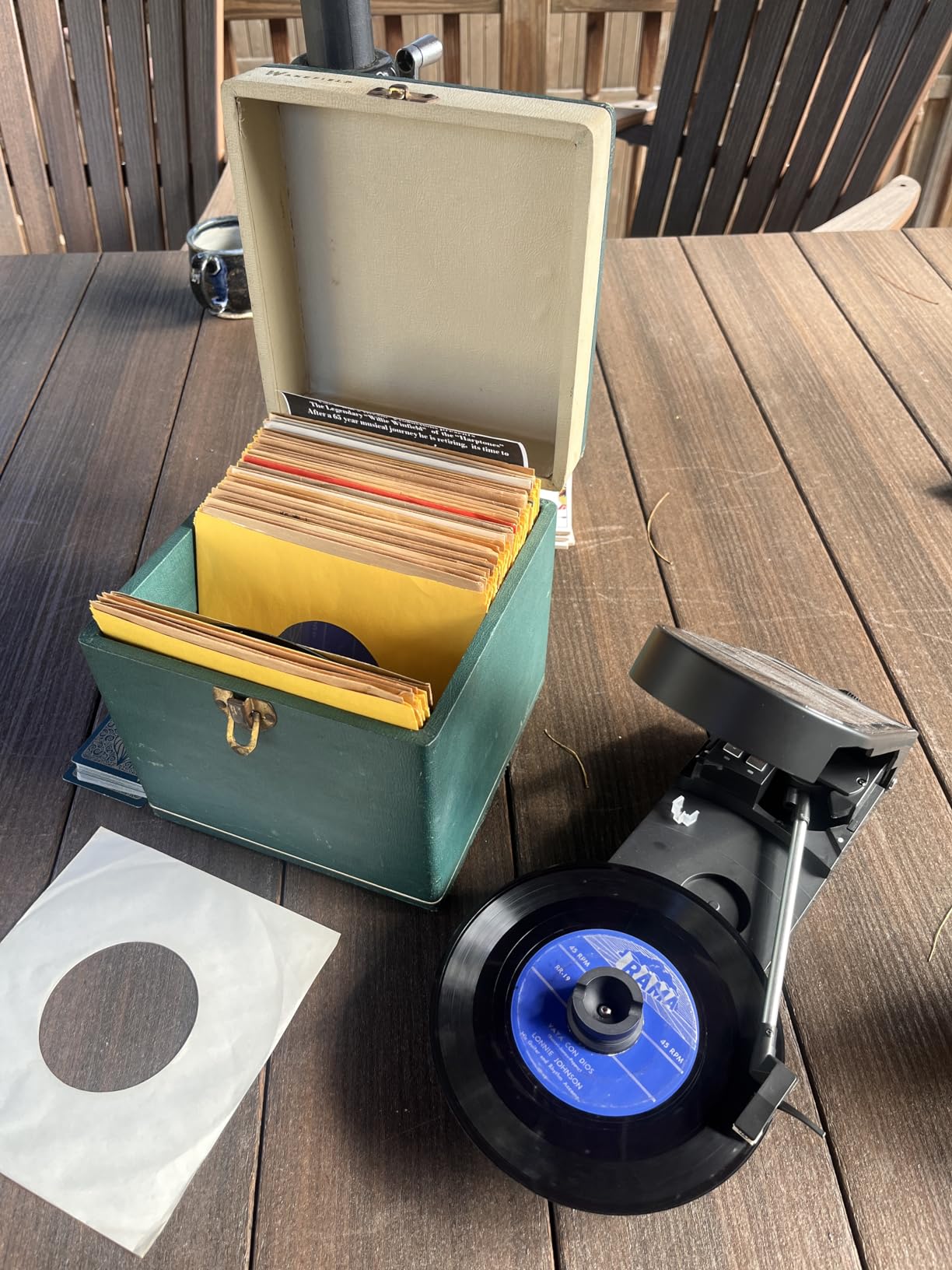 Audio-Technica AT-SB727 Sound Burger Portable Bluetooth Turntable, Black customer photo 1